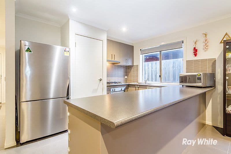 44 Pengana Way, Cranbourne West VIC 3977, Cranbourne West - Thumbnail 3