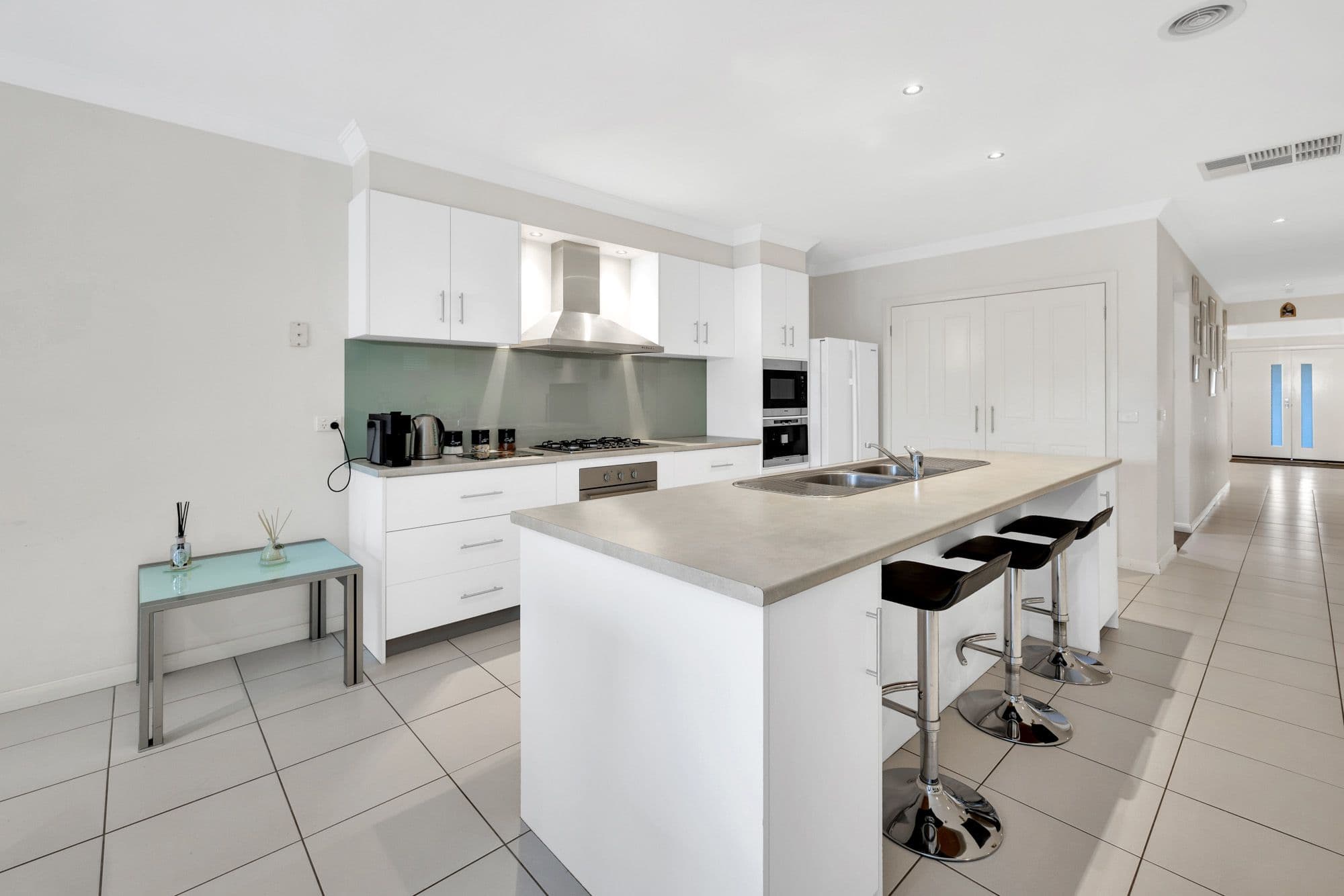 9 Burley Court, MANOR LAKES VIC 3024, Manor Lakes - Thumbnail 2