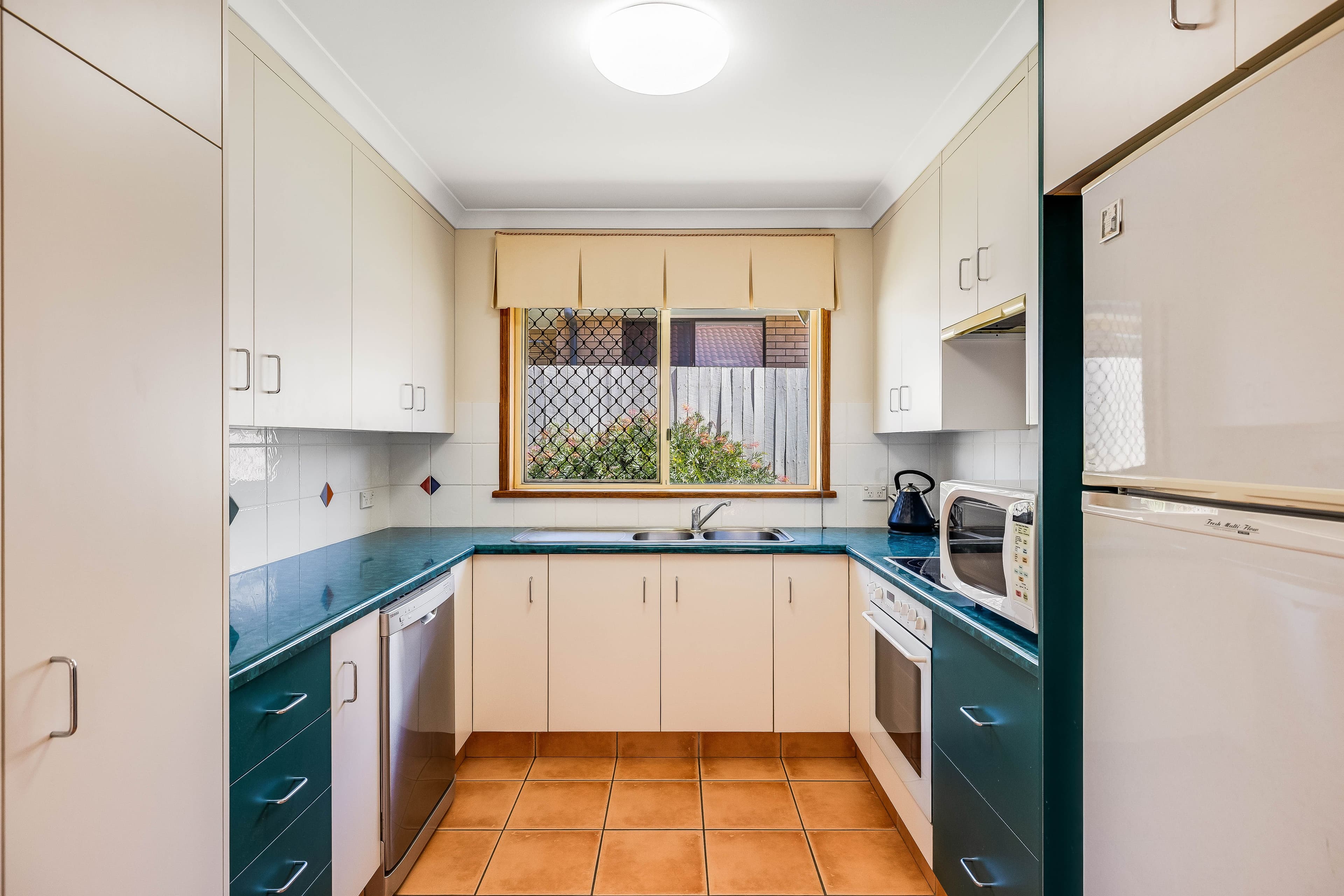 98 Rowbotham Street, Rangeville QLD 4350, Rangeville - Thumbnail 3