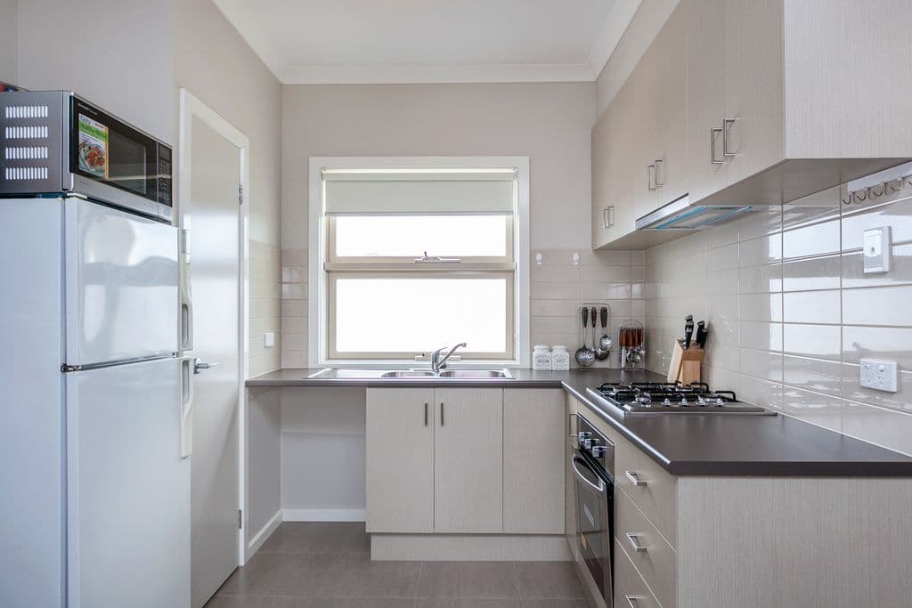 24 Ballybunion Avenue, Craigieburn VIC 3064, Craigieburn - Image 1