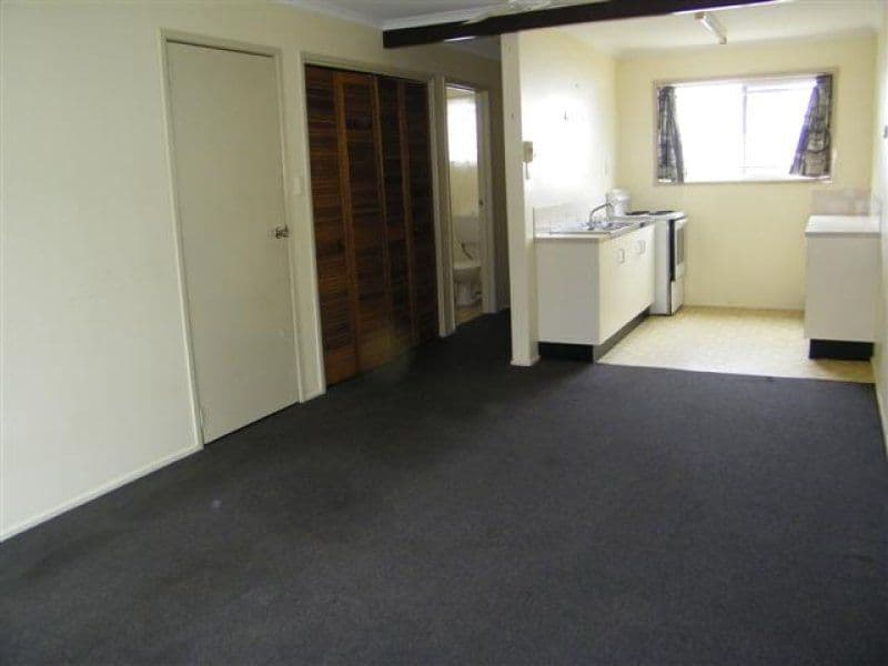 194 Auckland, SOUTH GLADSTONE QLD 4680, South Gladstone - Thumbnail 2