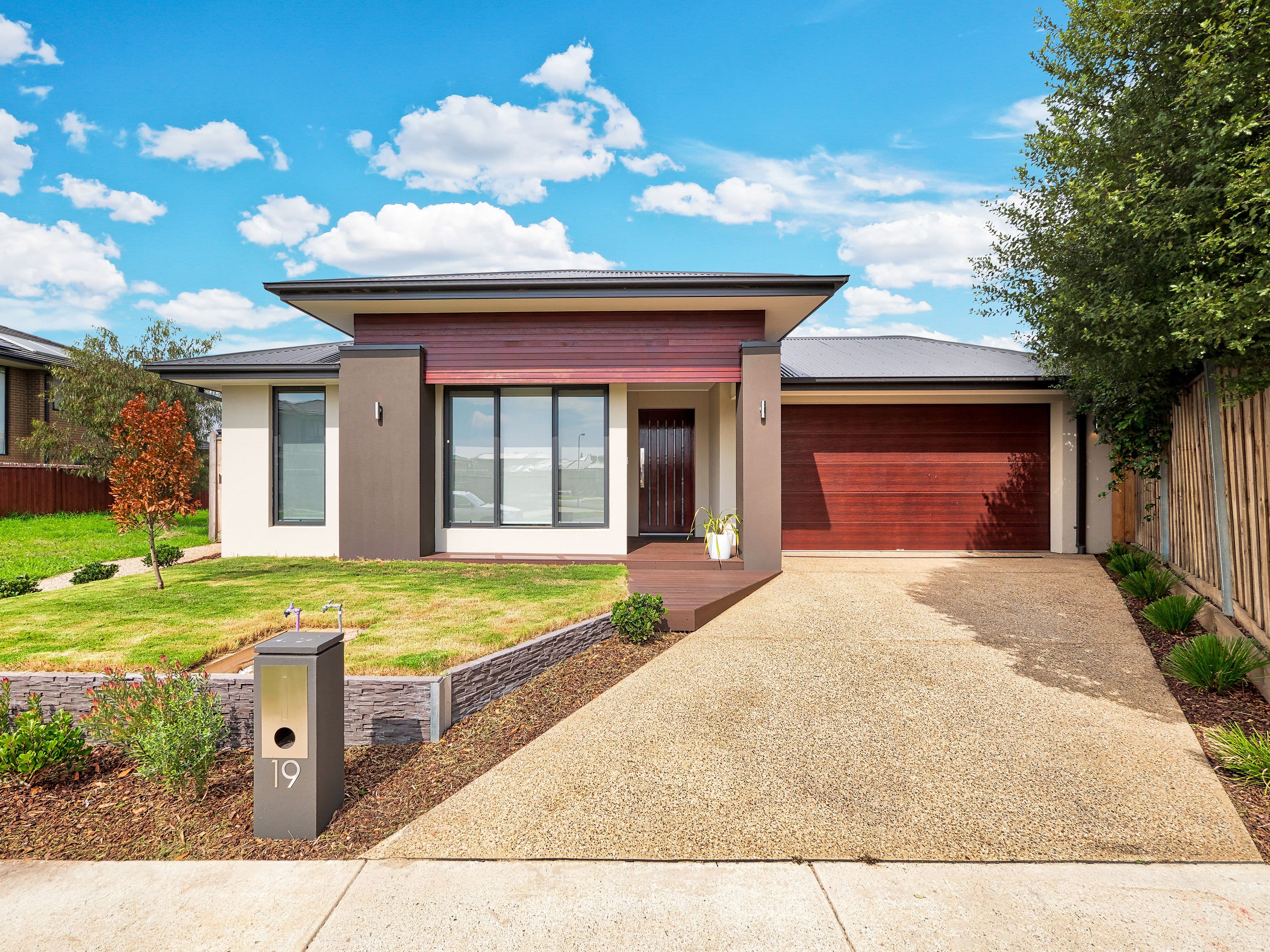 19 Bellotto Street, Cranbourne North VIC 3977, Cranbourne North - Image 1