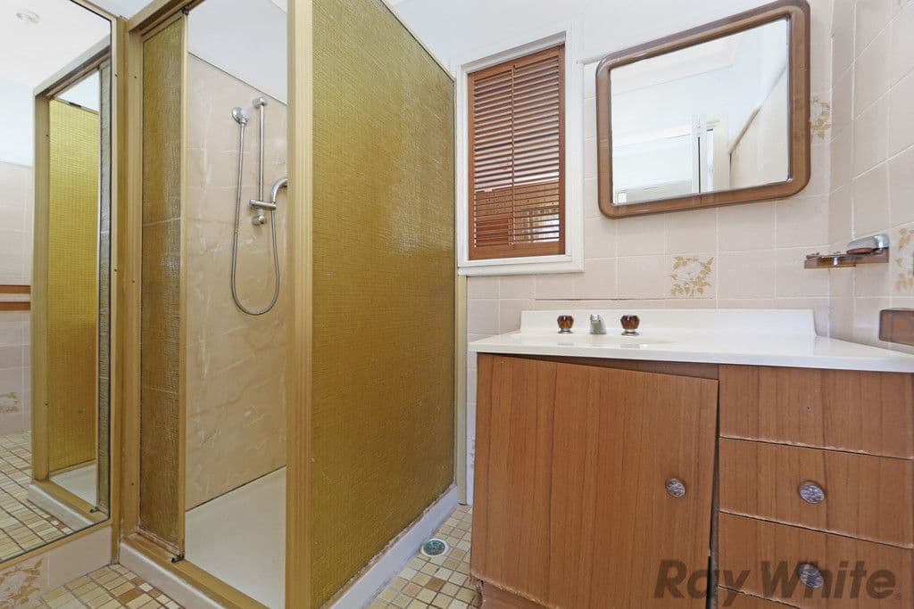 17 Laelana Avenue, Budgewoi - Thumbnail 6
