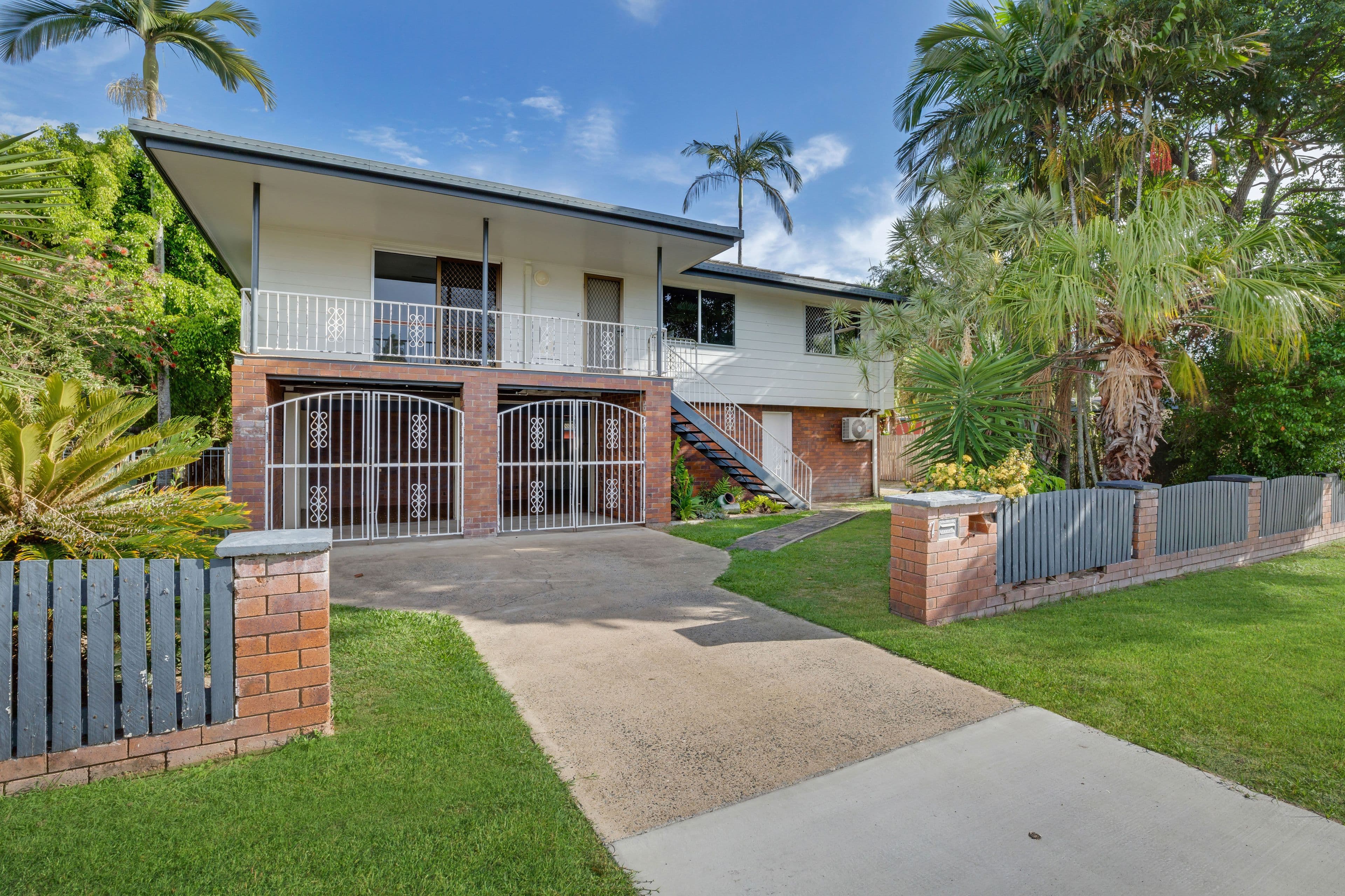 7 Geoffrey Thomas Drive, Bucasia QLD 4750, Bucasia - Image 1