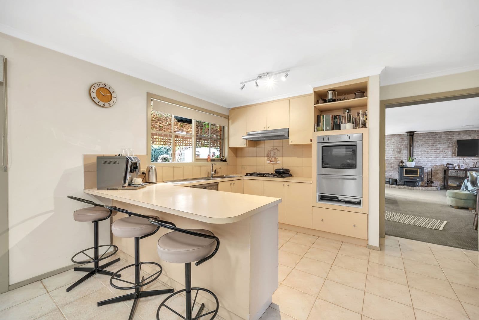 21 Underbank Boulevard, Bacchus Marsh VIC 3340, Bacchus Marsh - Thumbnail 3