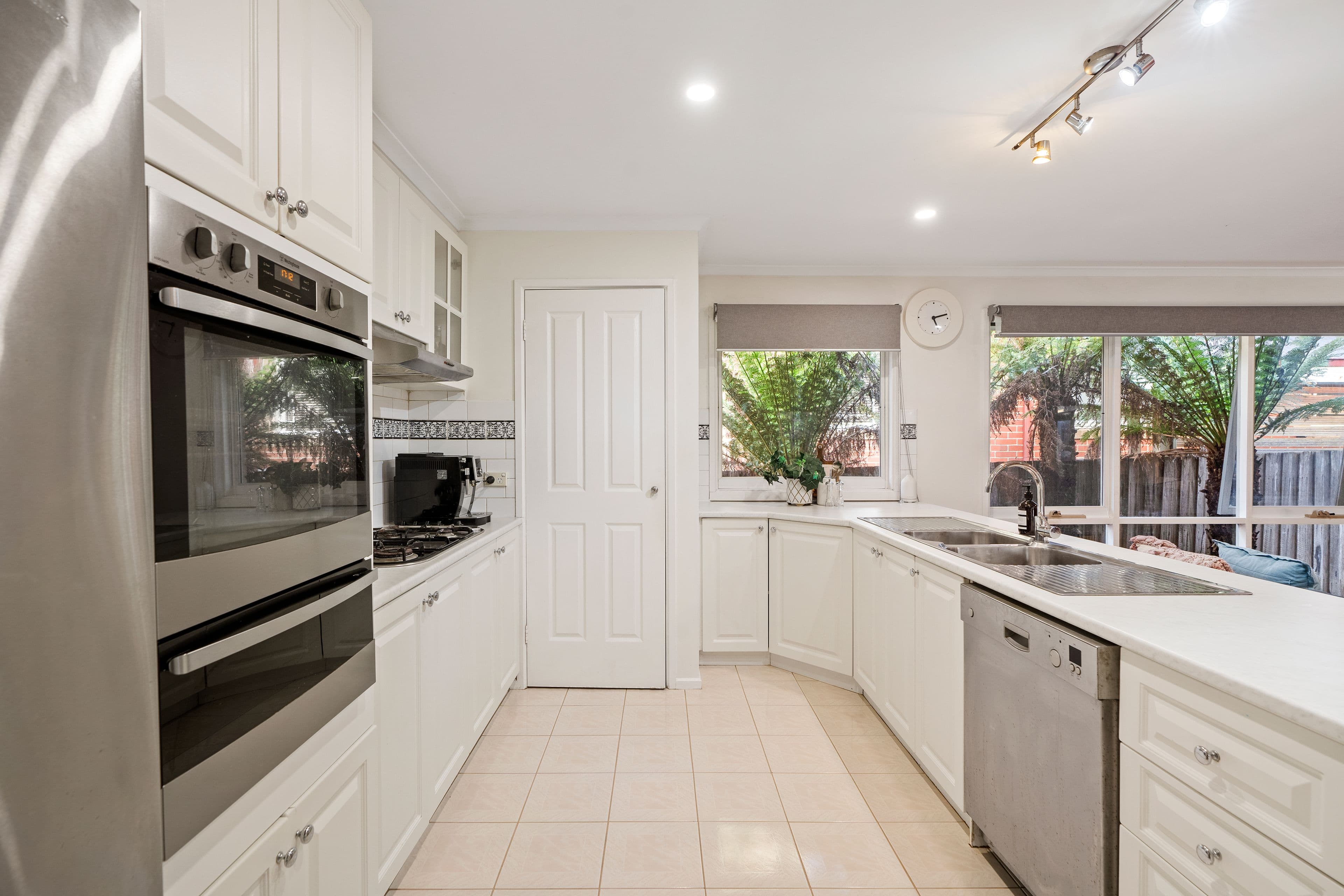 101 Murrindal Drive, Rowville VIC 3178, Rowville - Thumbnail 3