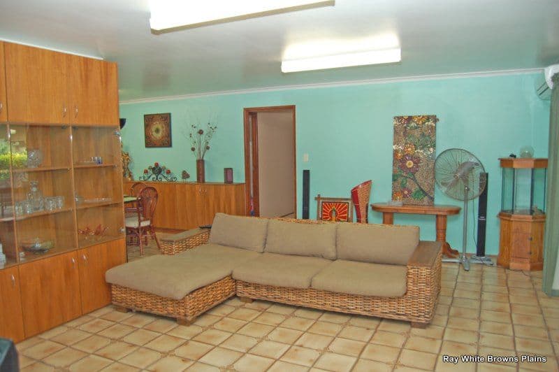 14 Eugene Street, BORONIA HEIGHTS QLD 4124, Boronia Heights - Thumbnail 5
