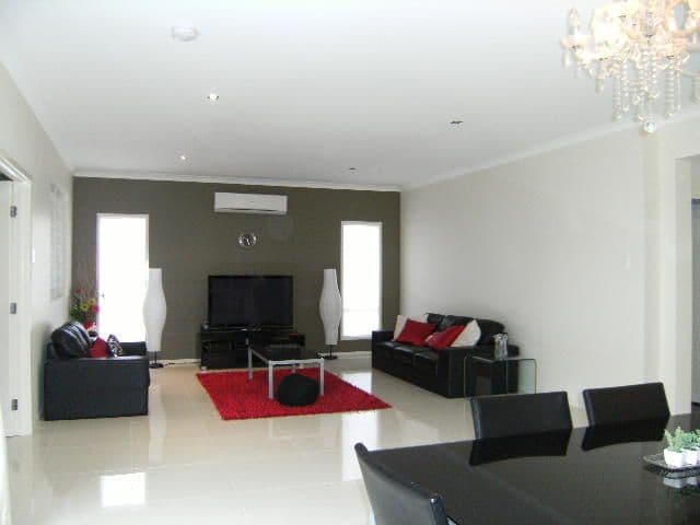 22 Willunga Street, PACIFIC PINES QLD 4211, Pacific Pines - Thumbnail 8