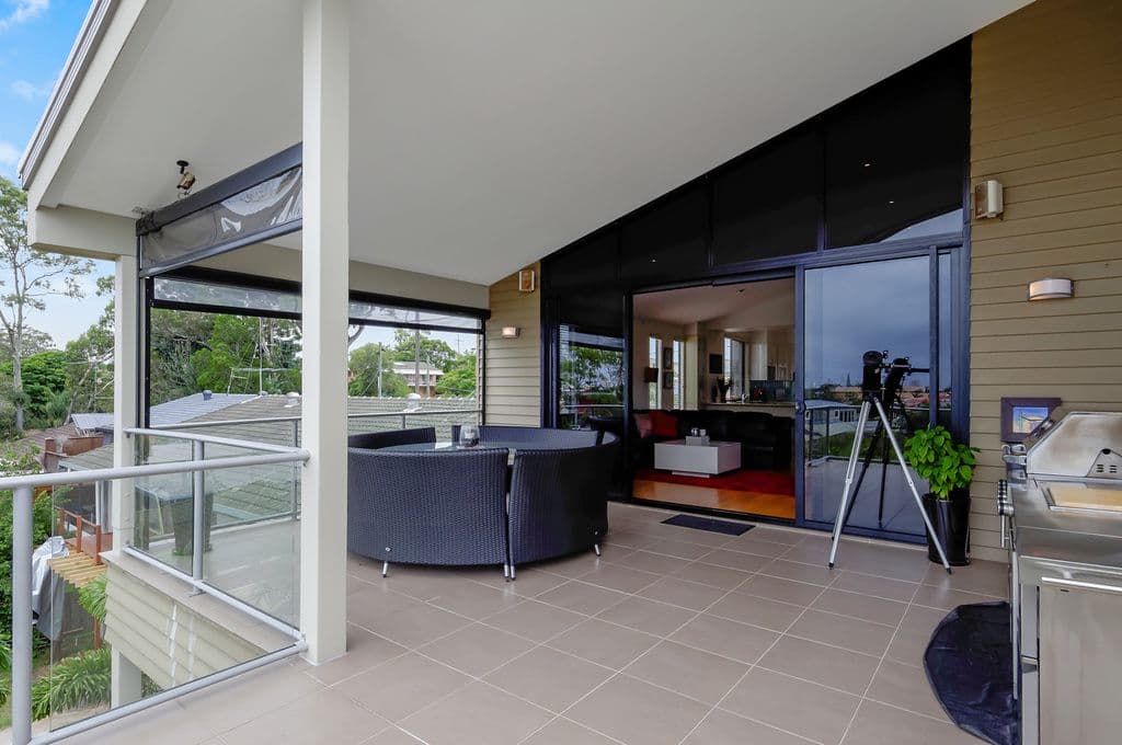 19 Waratah Avenue, Biggera Waters QLD 4216, Biggera Waters - Thumbnail 2