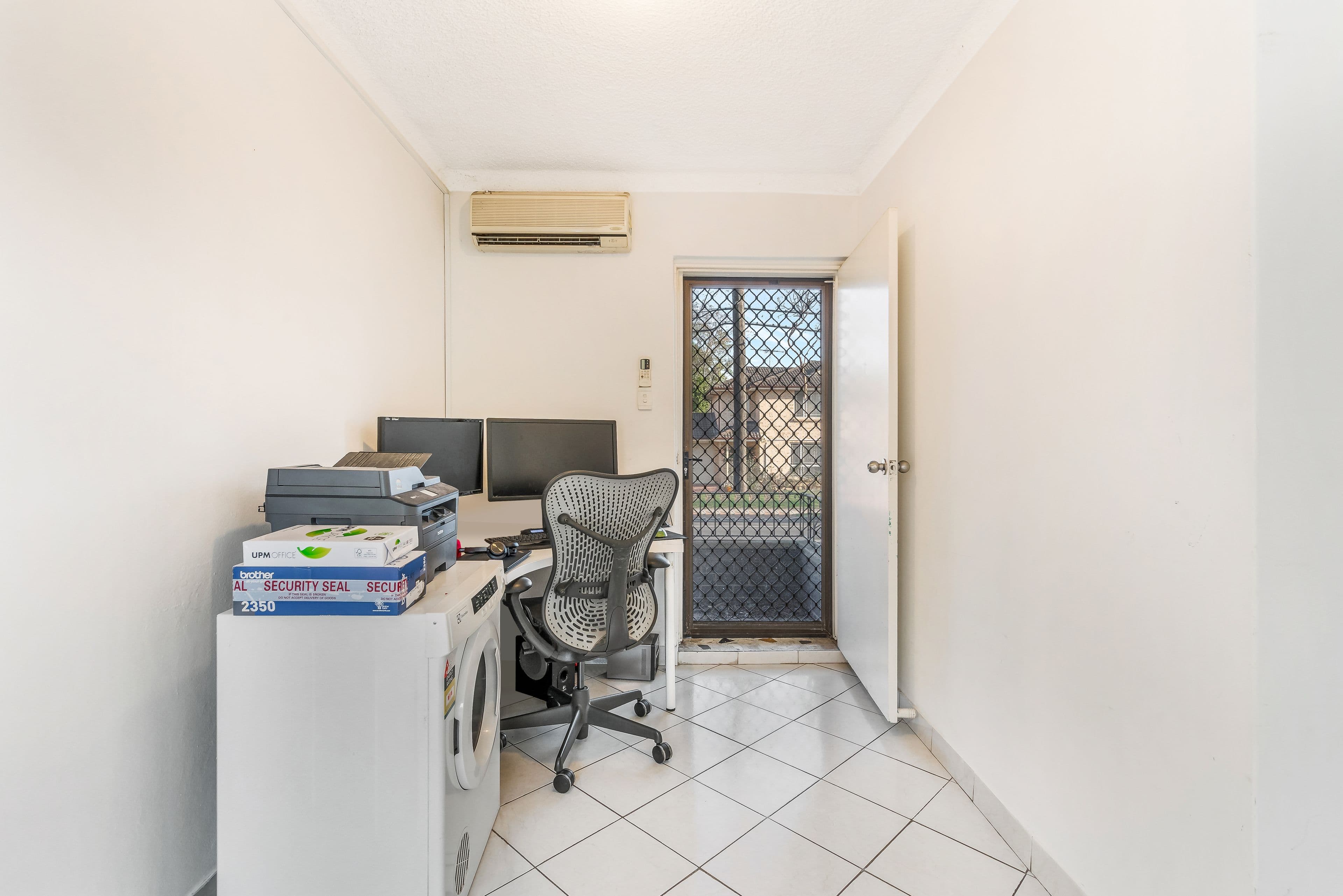 84 Sackville Street, Fairfield NSW 2165, Fairfield - Thumbnail 7