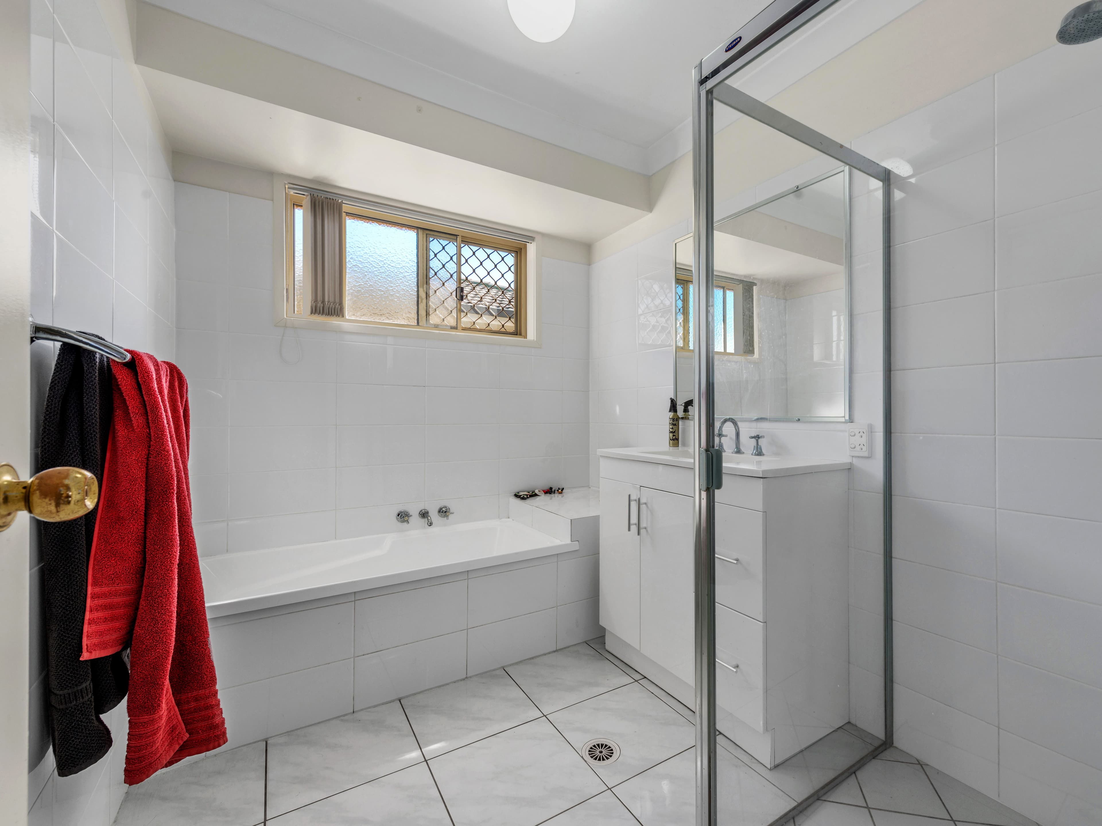 63 Selwyn Street, North Booval QLD 4304, North Booval - Thumbnail 8