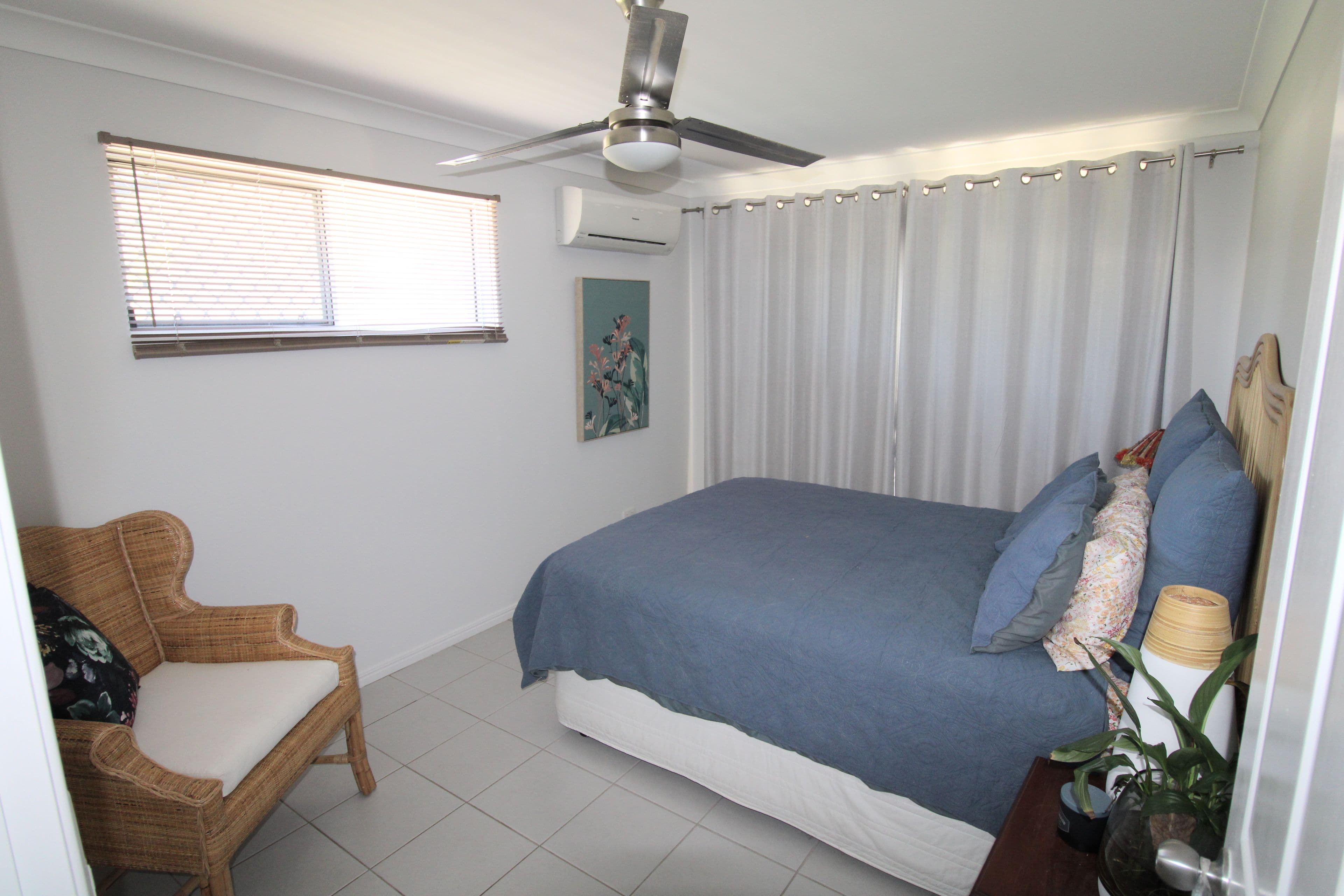 21 Mayfair Drive, Emerald QLD 4720, Emerald - Thumbnail 6