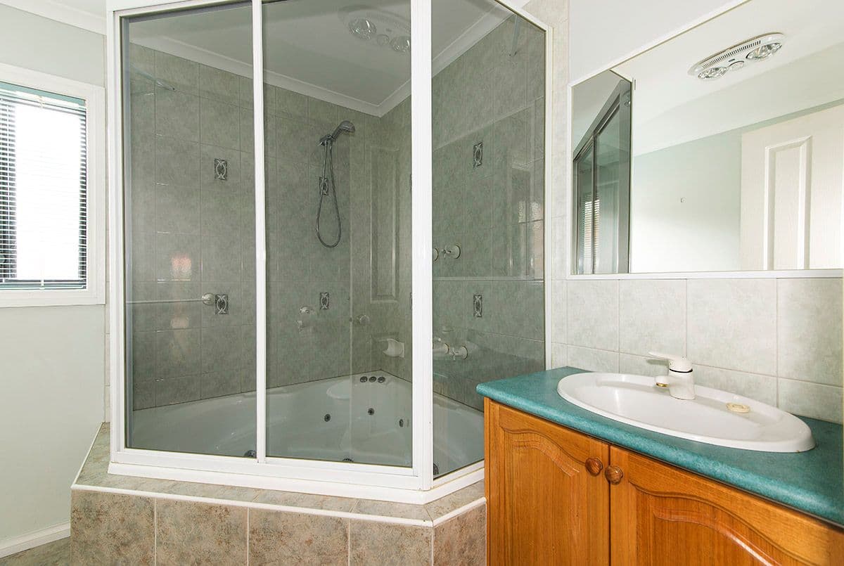 31 Trinity Way, SOUTH MORANG VIC 3752, South Morang - Thumbnail 5