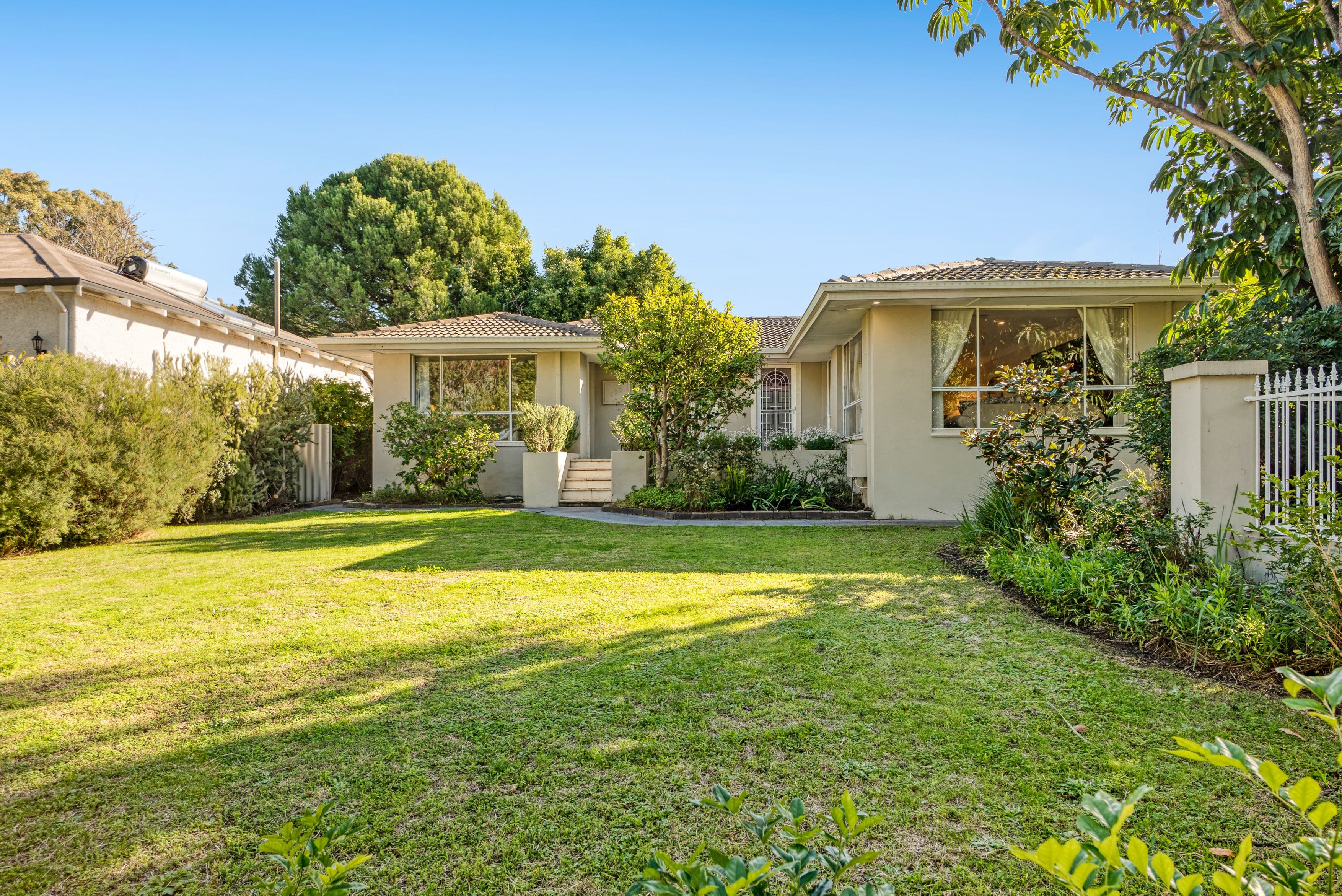 105 Bruce Street, Nedlands WA 6009, Nedlands - Thumbnail 2