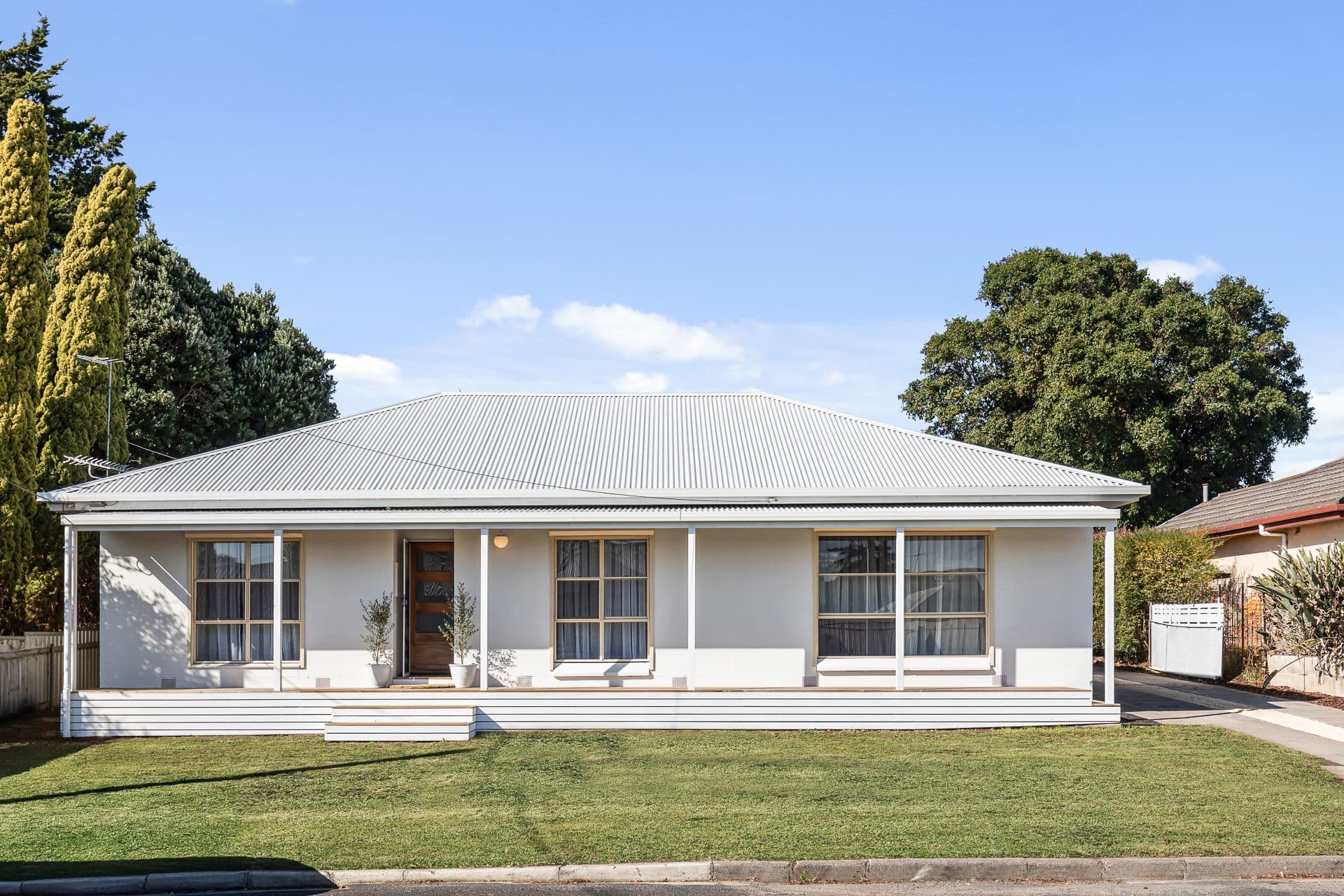 22 Umpherston Street, Mount Gambier SA 5290, Mount Gambier - Thumbnail 2