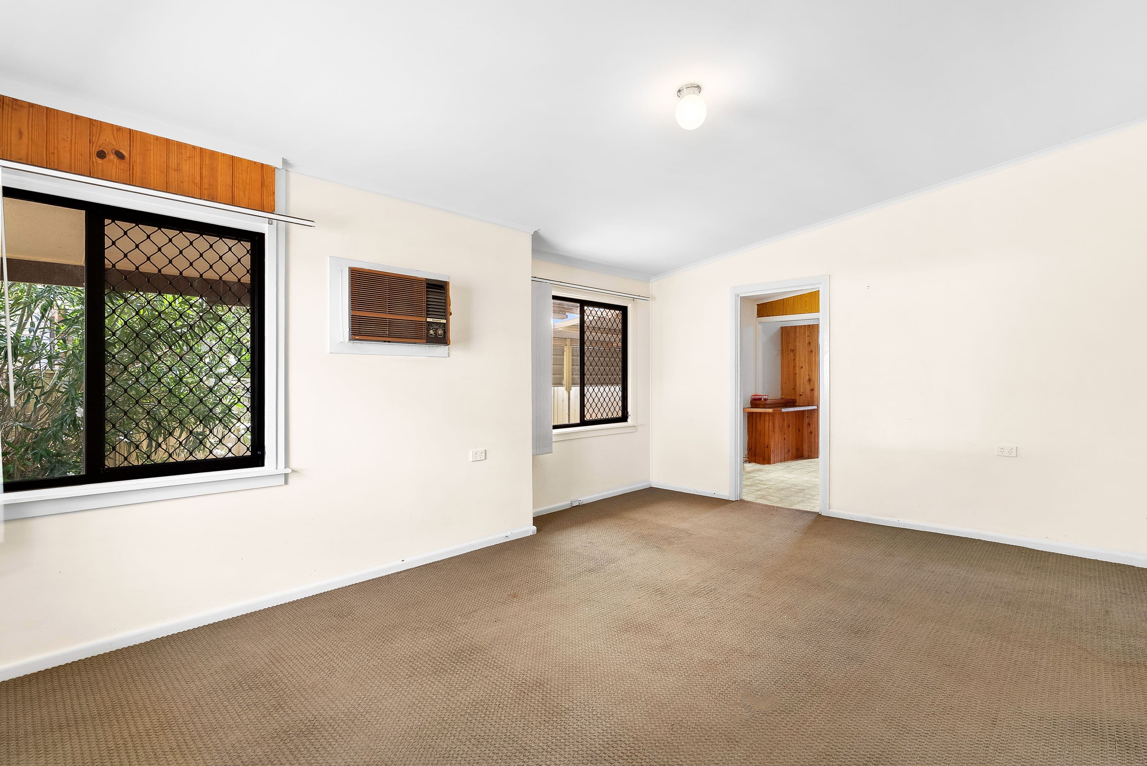 94 Banks Road, Miller NSW 2168, Miller - Thumbnail 2