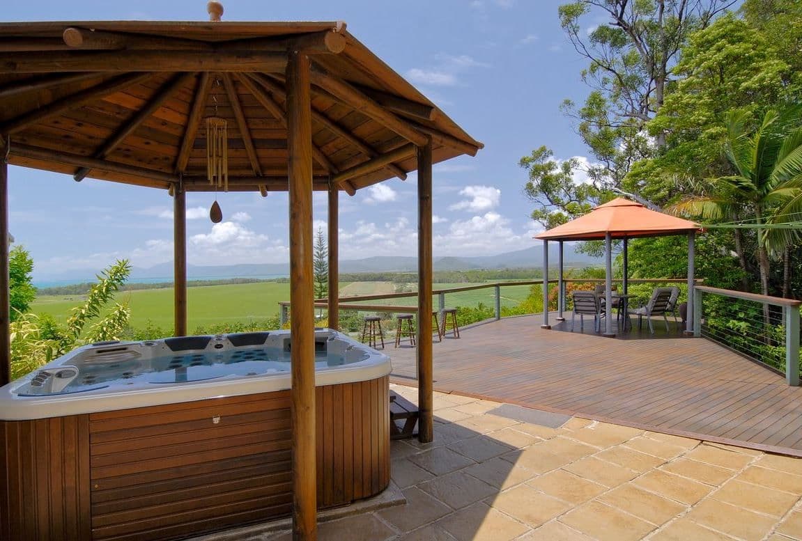 13 Hibiscus Court, Rocky Point QLD 4873, Rocky Point - Thumbnail 2