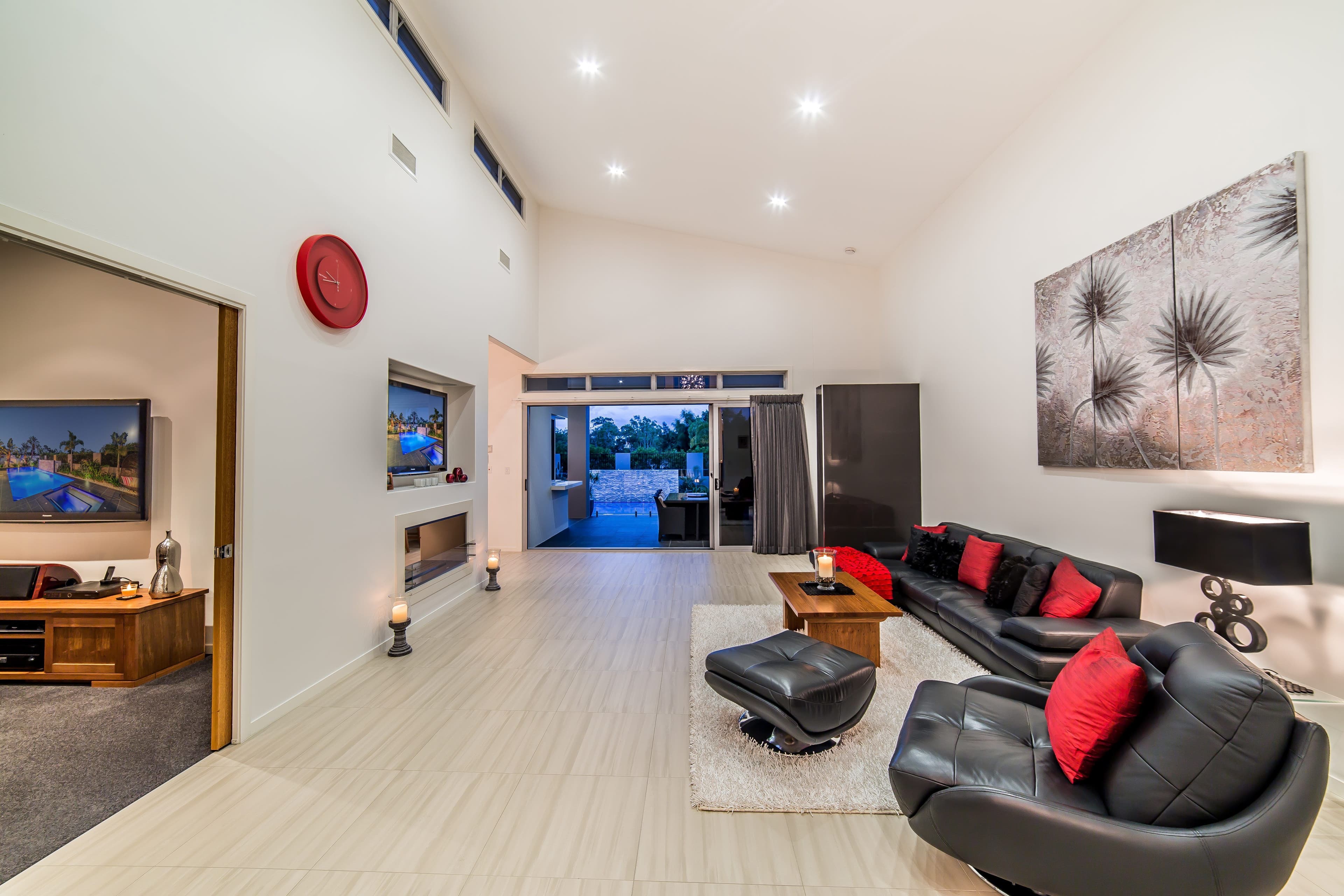3030 Forest Hills Drive, Sanctuary Cove QLD 4212, Hope Island - Thumbnail 2