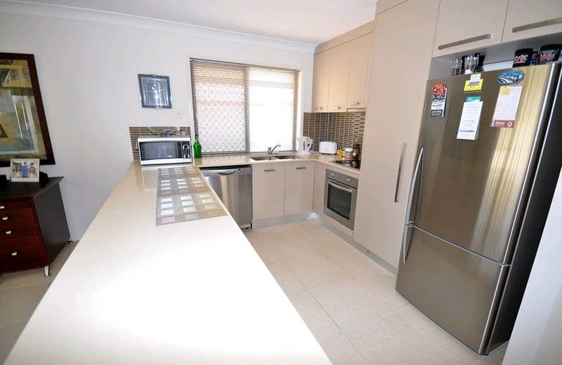 148 Christina Ryan Way, ARUNDEL QLD 4214, Arundel - Thumbnail 2