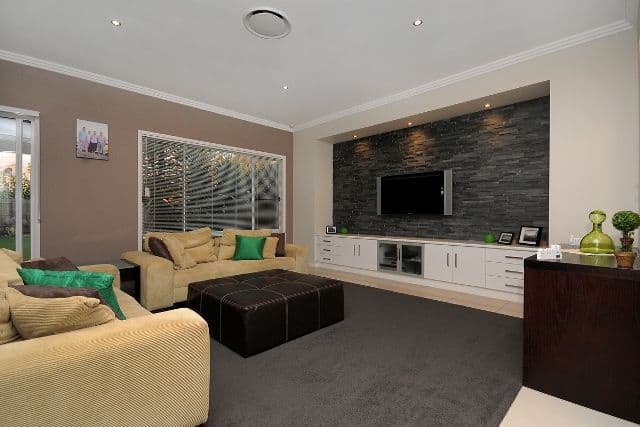 33 Nioka Drive, HIGHFIELDS QLD 4352, Highfields - Thumbnail 2