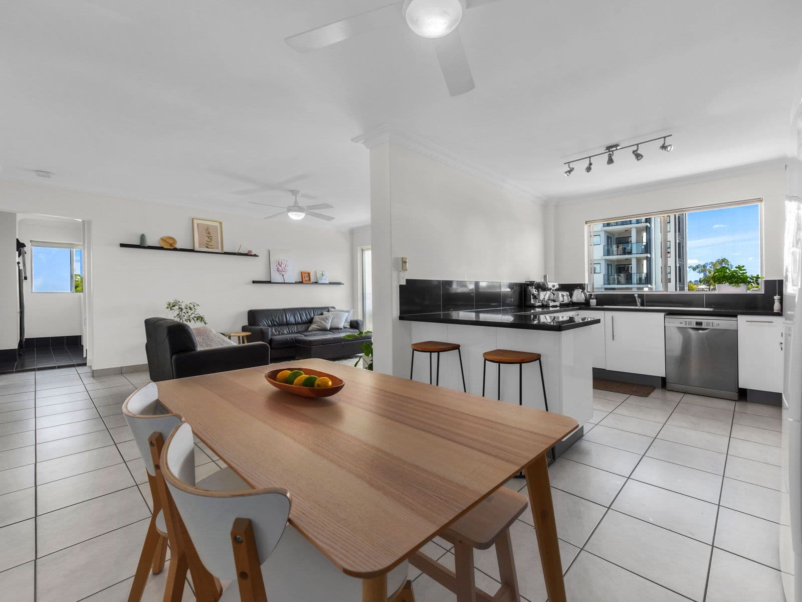 8 Regina Street, Greenslopes QLD 4120, Greenslopes - Thumbnail 6