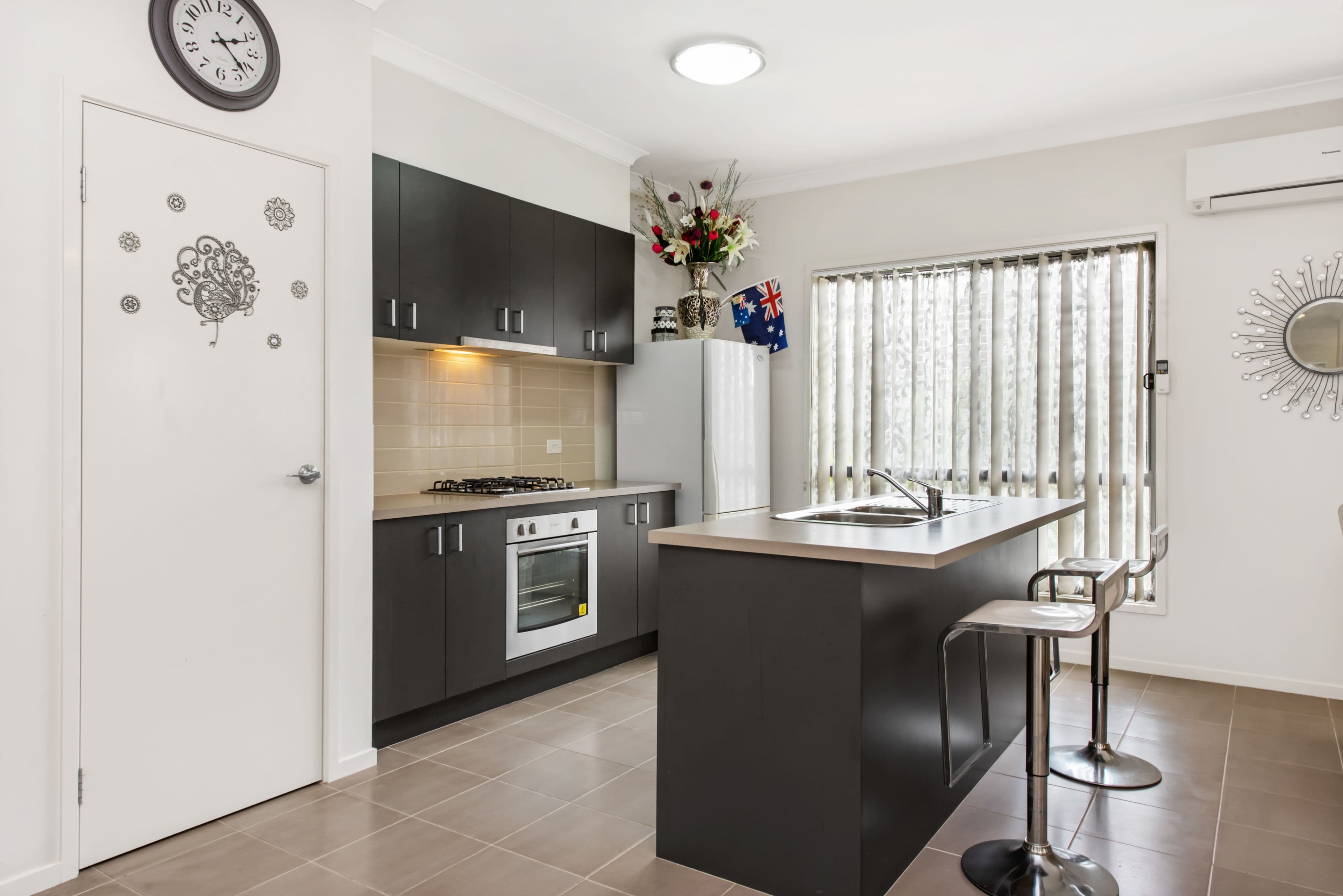 43 Park Orchard Drive, Pakenham VIC 3810, Pakenham - Thumbnail 4