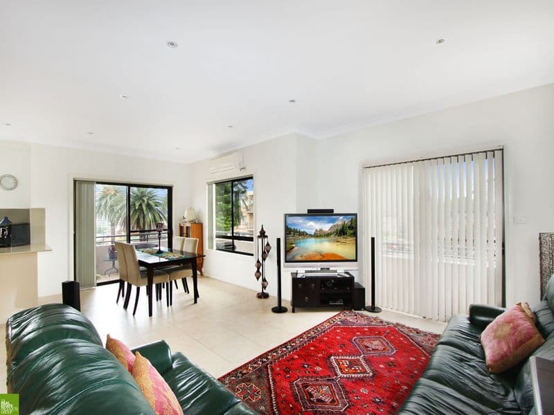 38 Robinson Street, Wollongong NSW 2500, Wollongong - Thumbnail 8
