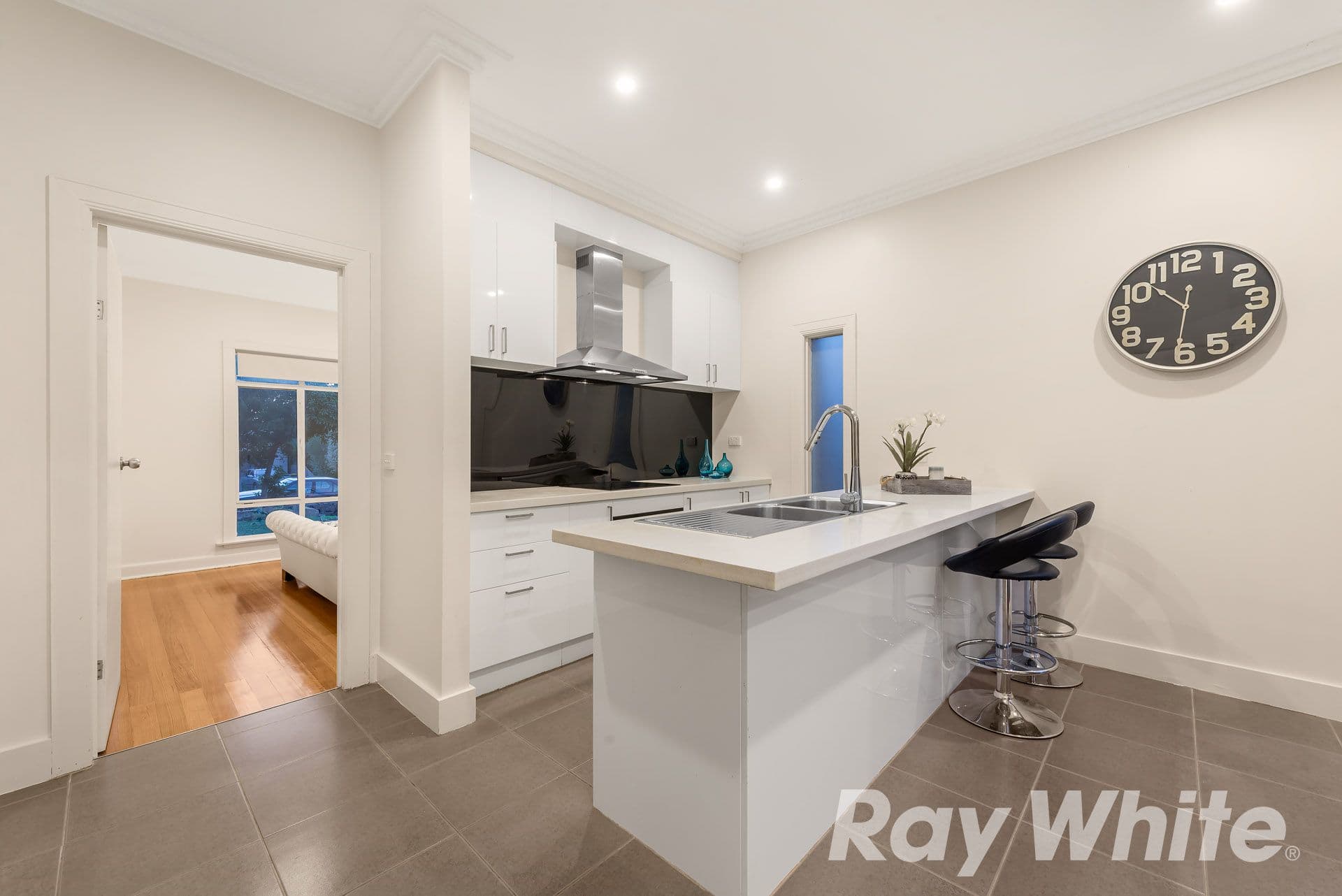 24 Andrews Street, Burwood VIC 3125, Burwood - Thumbnail 3