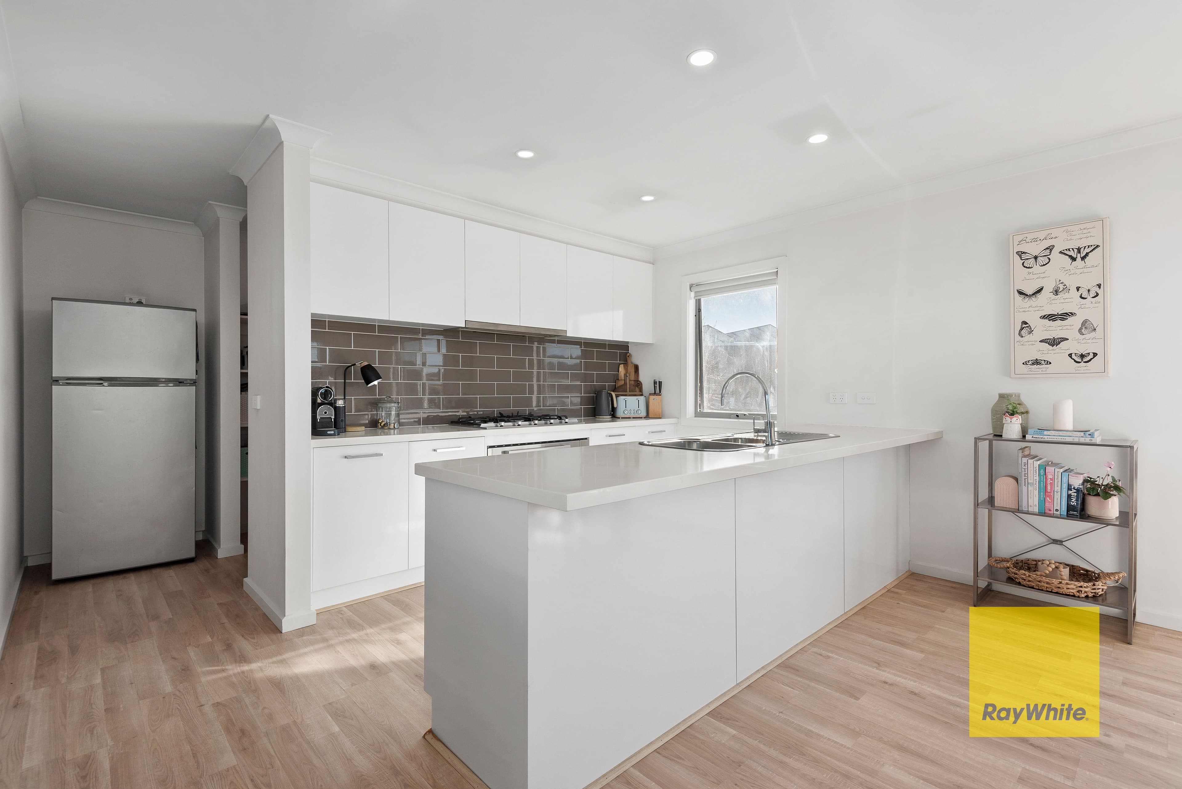 16 Sea Breeze Drive, Torquay VIC 3228, Torquay - Thumbnail 4