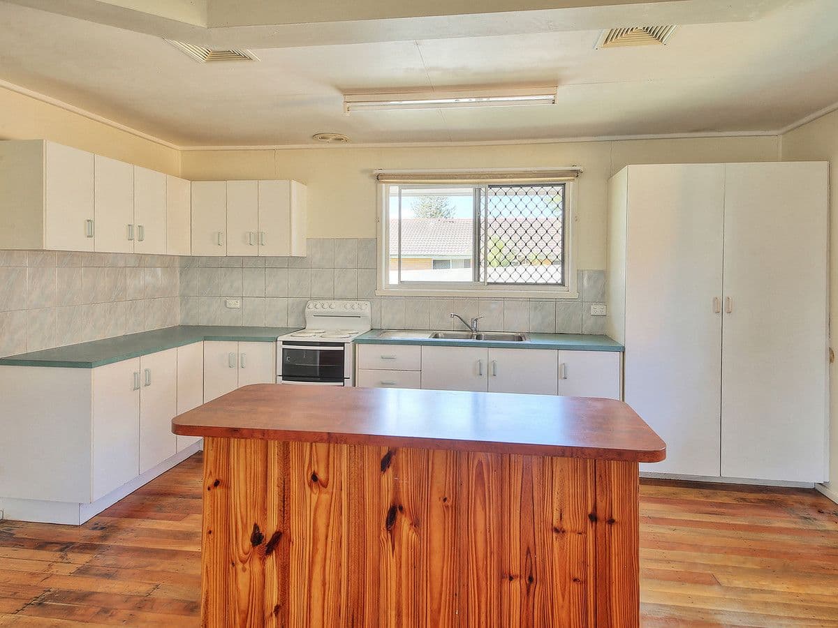 45 Baringa Avenue, Logan Central QLD 4114, Logan Central - Thumbnail 3