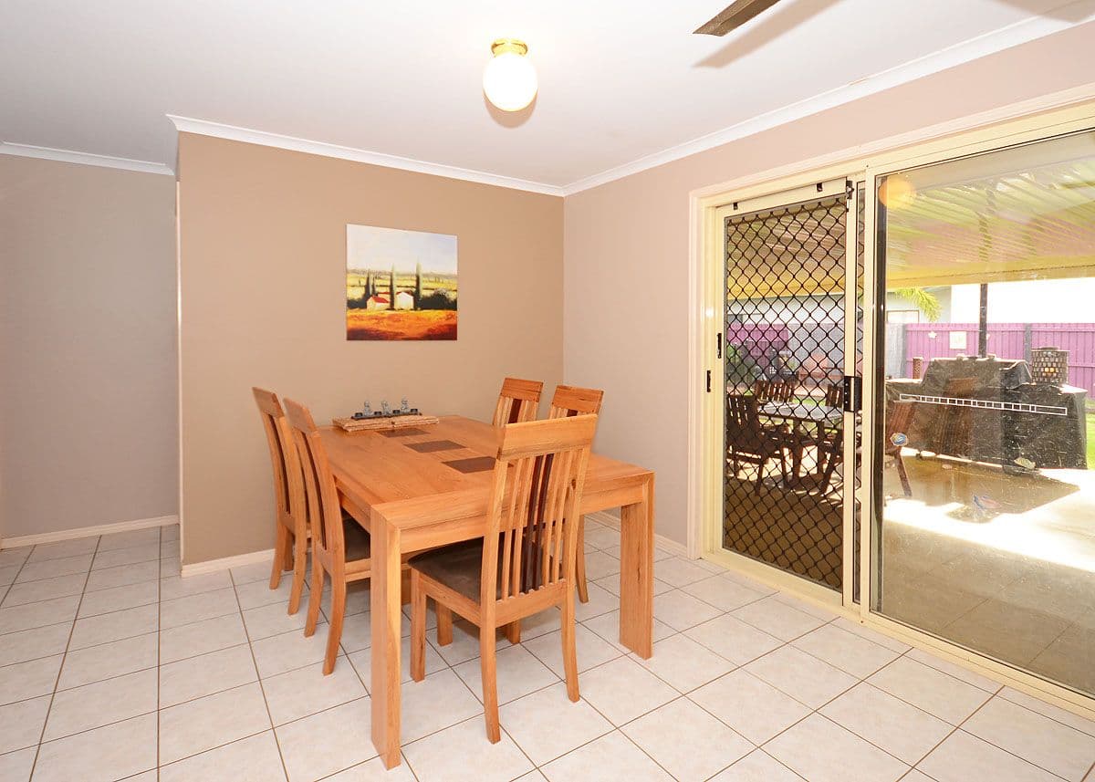 28 Kookaburra Drive, ELI WATERS QLD 4655, Eli Waters - Thumbnail 8