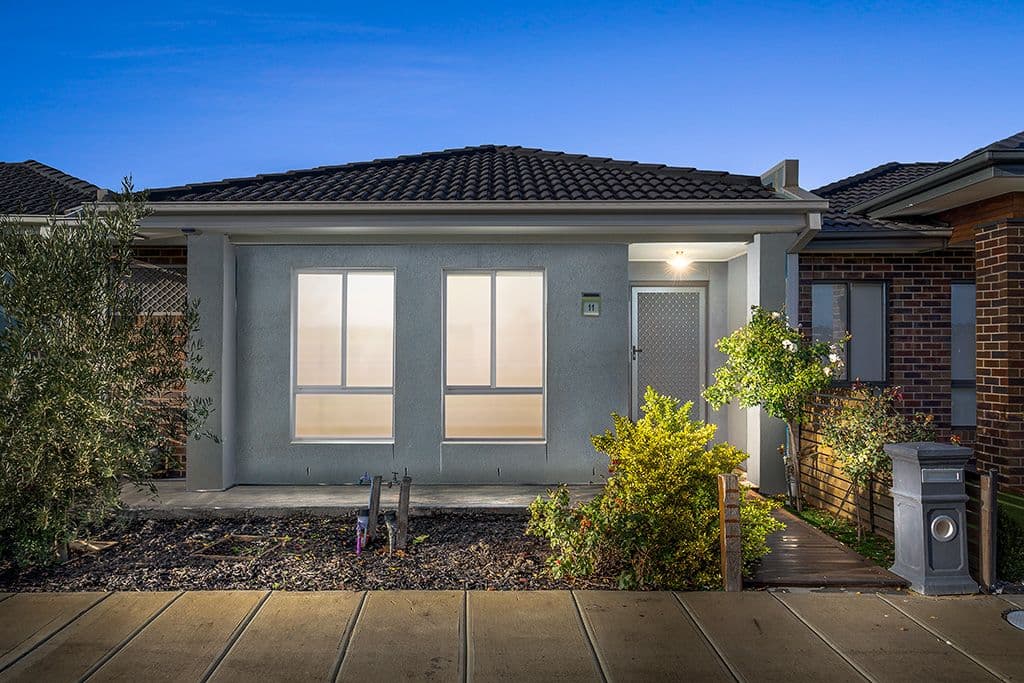 11 Harlequin Walk, Epping VIC 3076, Epping - Image 1