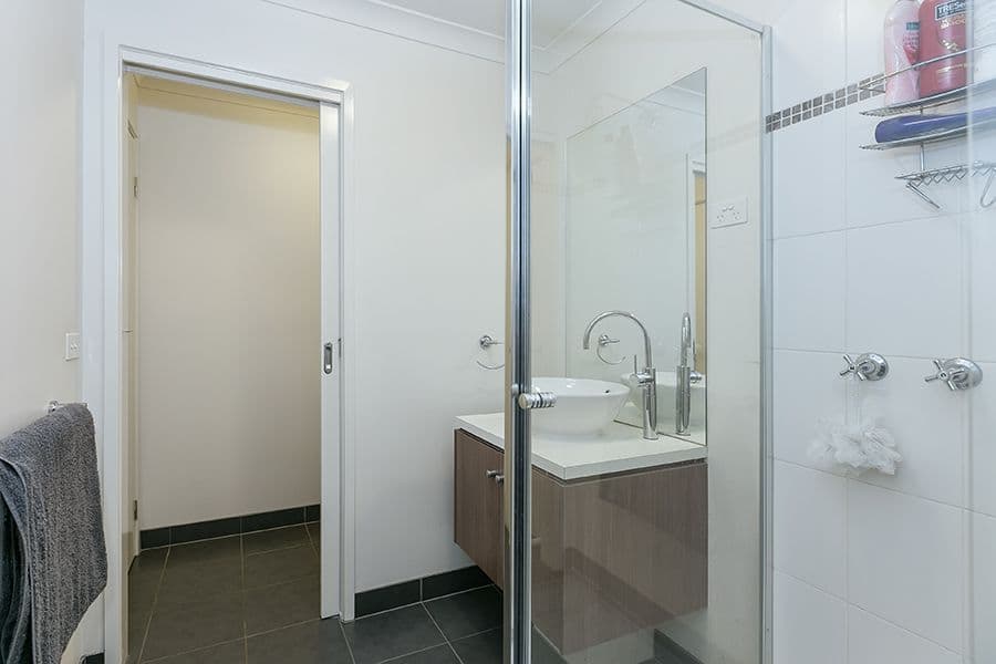 11 Peppermint Walk, MELTON VIC 3337, Melton - Thumbnail 6