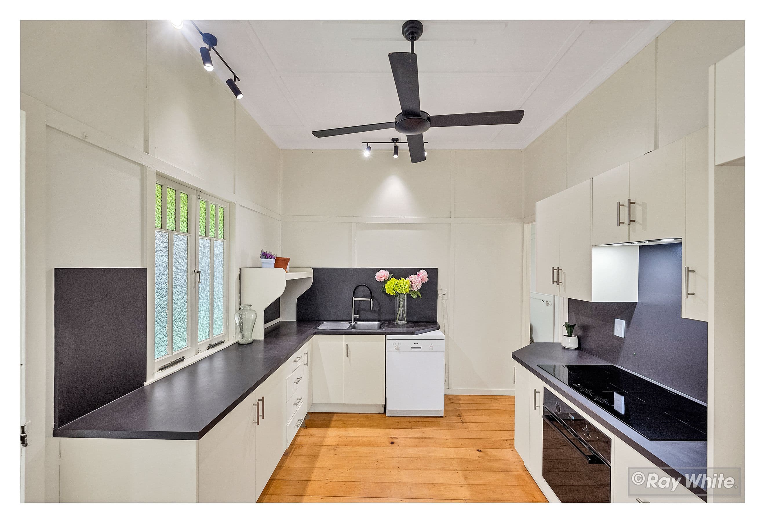 35 Spencer Street, The Range QLD 4700, The Range - Thumbnail 2