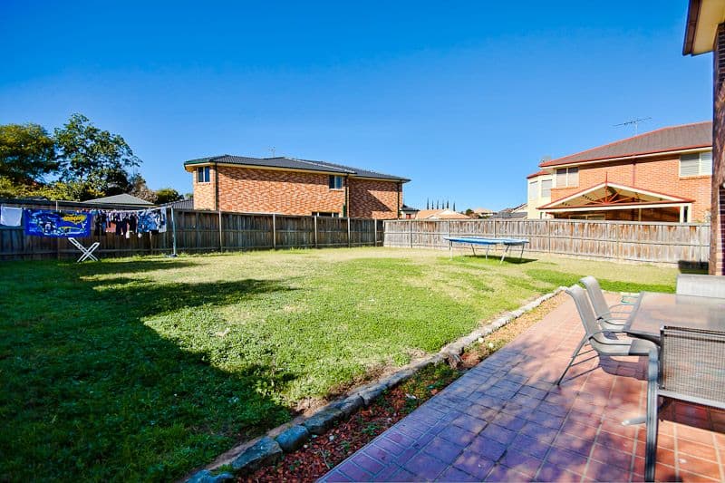 6 Emlyn Place, BEAUMONT HILLS NSW 2155, Beaumont Hills - Thumbnail 2