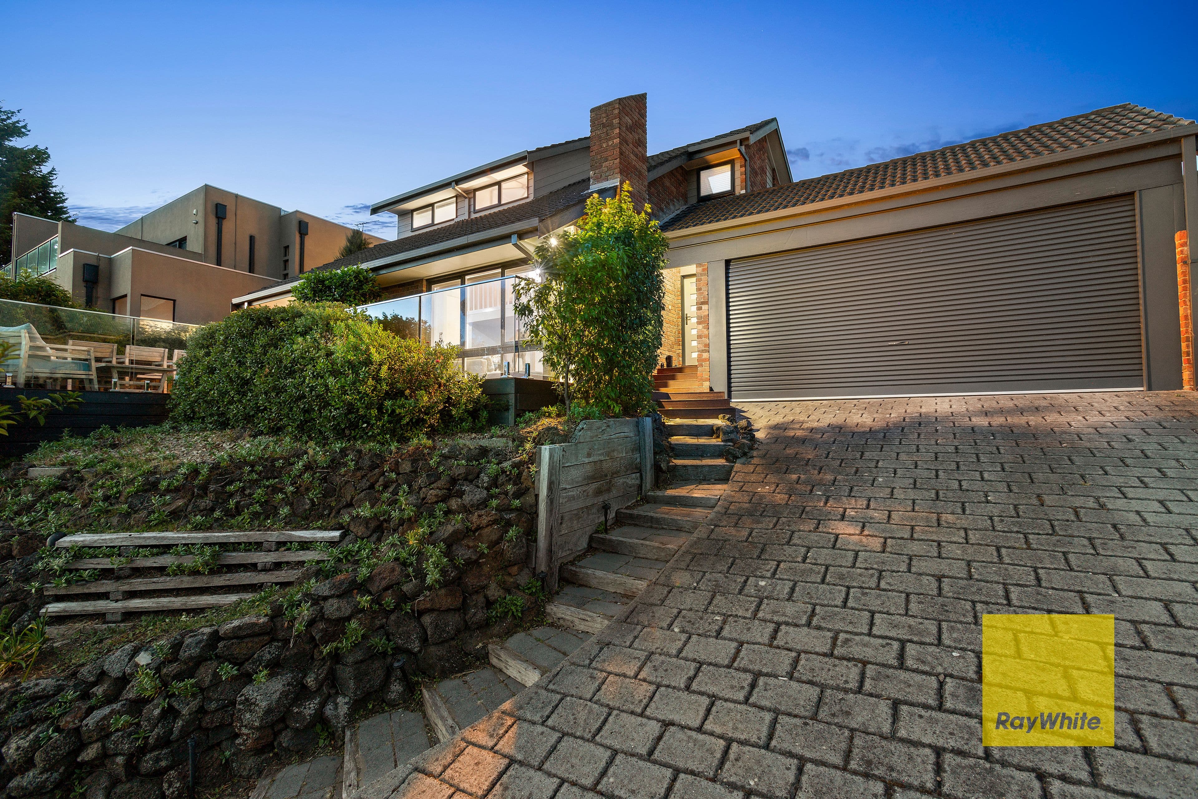 7 Lansbury Crescent, Highton VIC 3216, Highton - Thumbnail 2