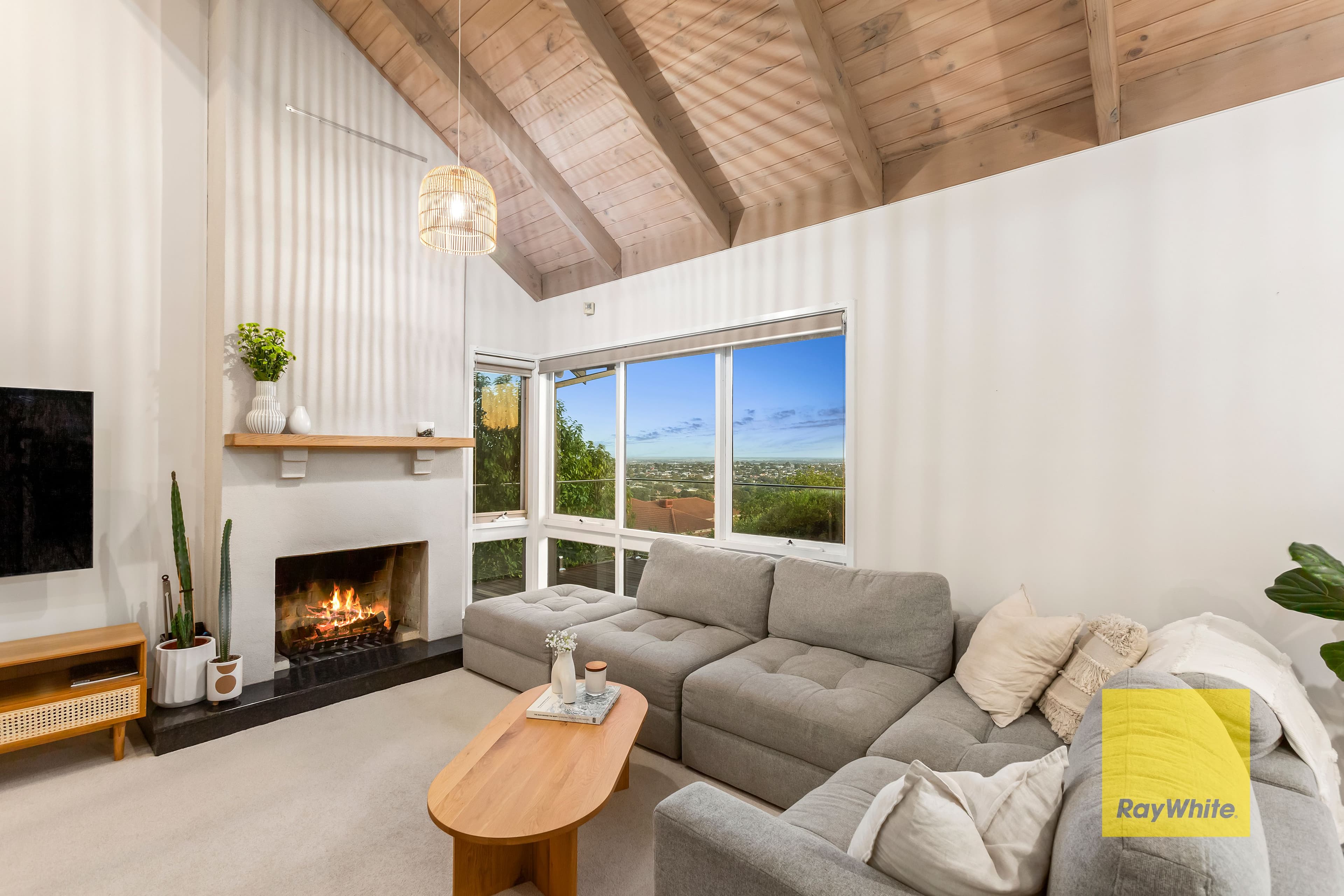 7 Lansbury Crescent, Highton VIC 3216, Highton - Thumbnail 6