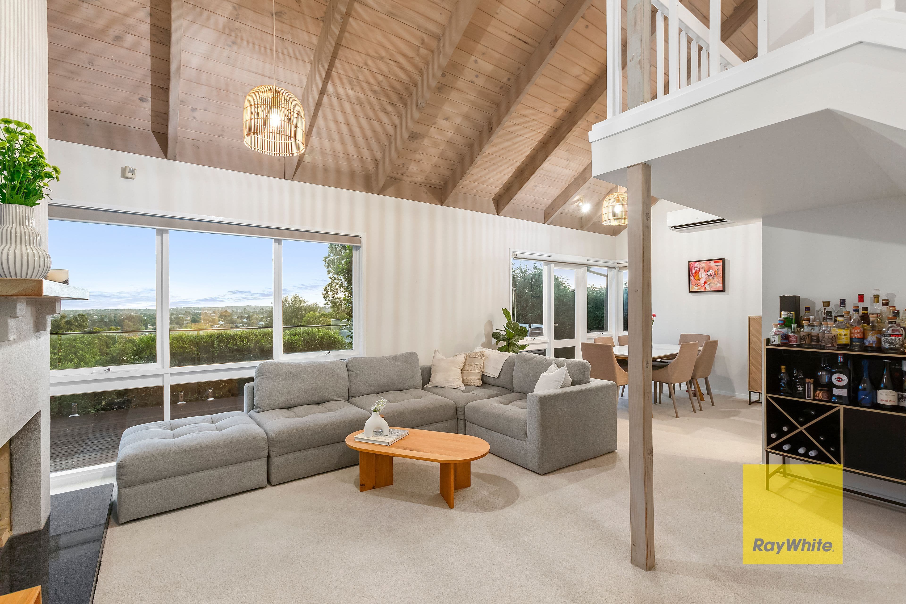 7 Lansbury Crescent, Highton VIC 3216, Highton - Thumbnail 7