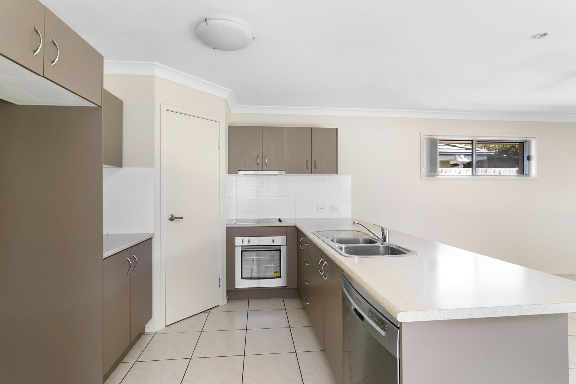 21 Merion Crescent, North Lakes QLD 4509, North Lakes - Thumbnail 2