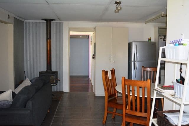 30 Mimosa Street, Blackall QLD 4472, Blackall - Thumbnail 3