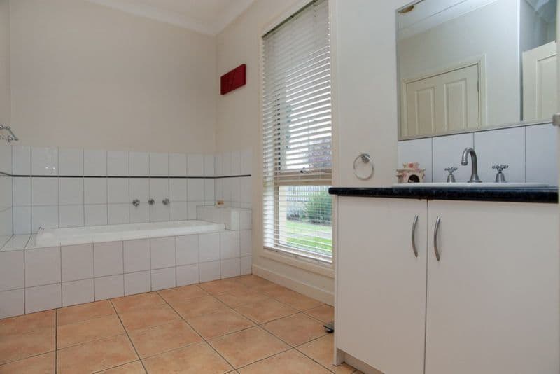 75 Spring Street, THOMASTOWN VIC 3074, Thomastown - Thumbnail 5