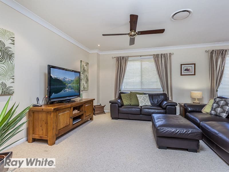 11 Pratincole Close, Mango Hill QLD 4509, Mango Hill - Thumbnail 3