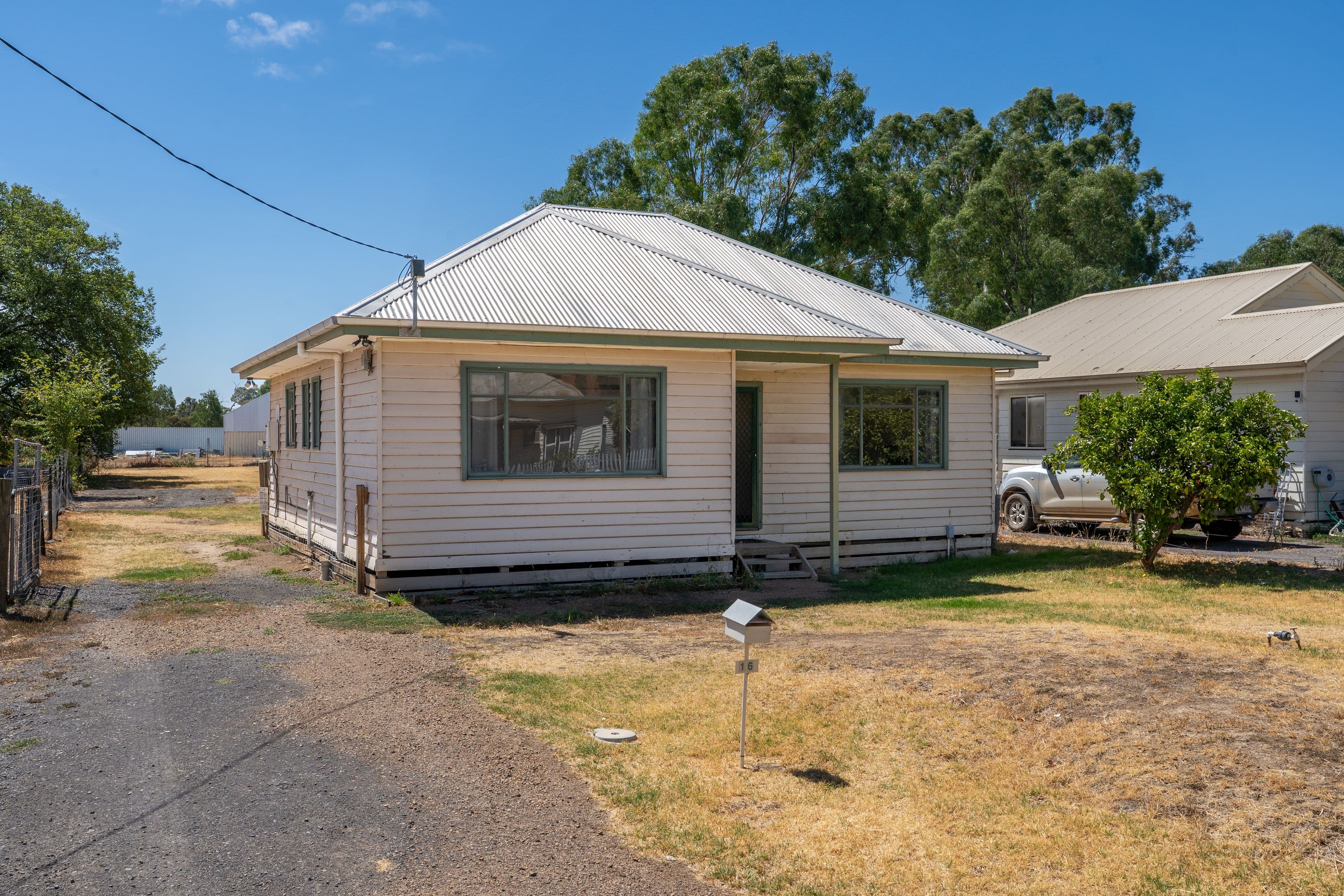 16 Branjee Road, Euroa VIC 3666, Euroa - Thumbnail 2