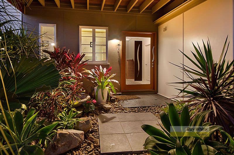 19 Chesterfield Street, WAVELL HEIGHTS QLD 4012, Wavell Heights - Thumbnail 2