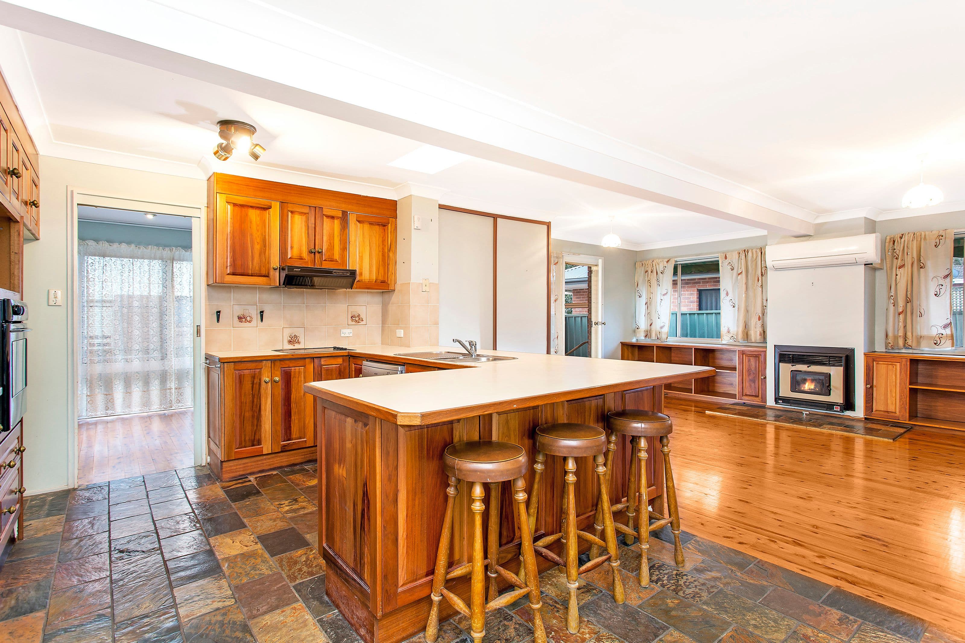 14 Louise Avenue, Baulkham Hills NSW 2153, Baulkham Hills - Thumbnail 2