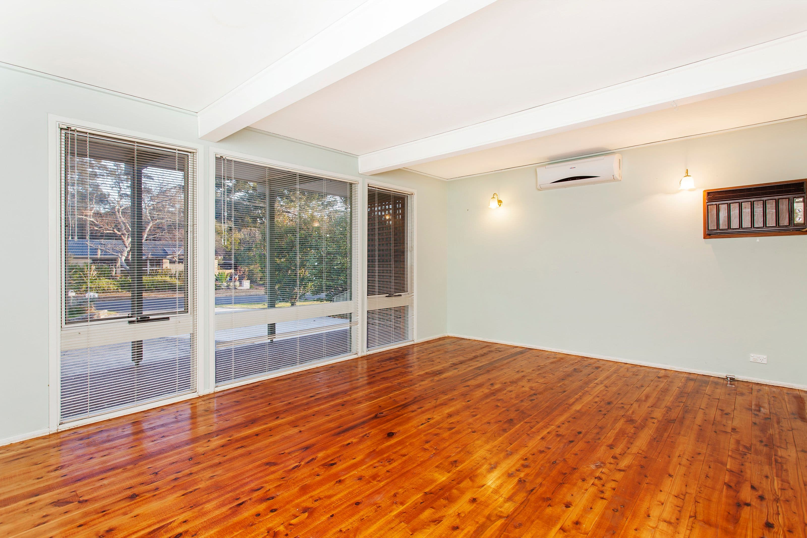 14 Louise Avenue, Baulkham Hills NSW 2153, Baulkham Hills - Thumbnail 4