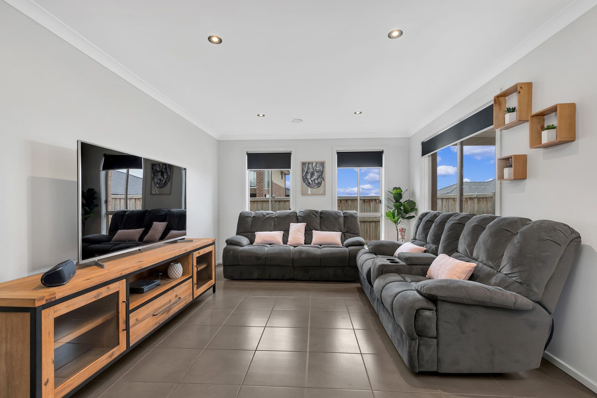 9 Silage Way, Wyndham Vale VIC 3024, Wyndham Vale - Thumbnail 4