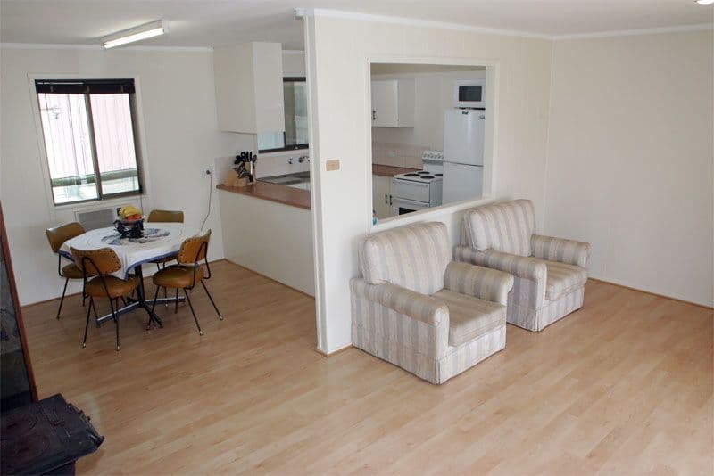 19 Logan Avenue, Mildura - Thumbnail 2