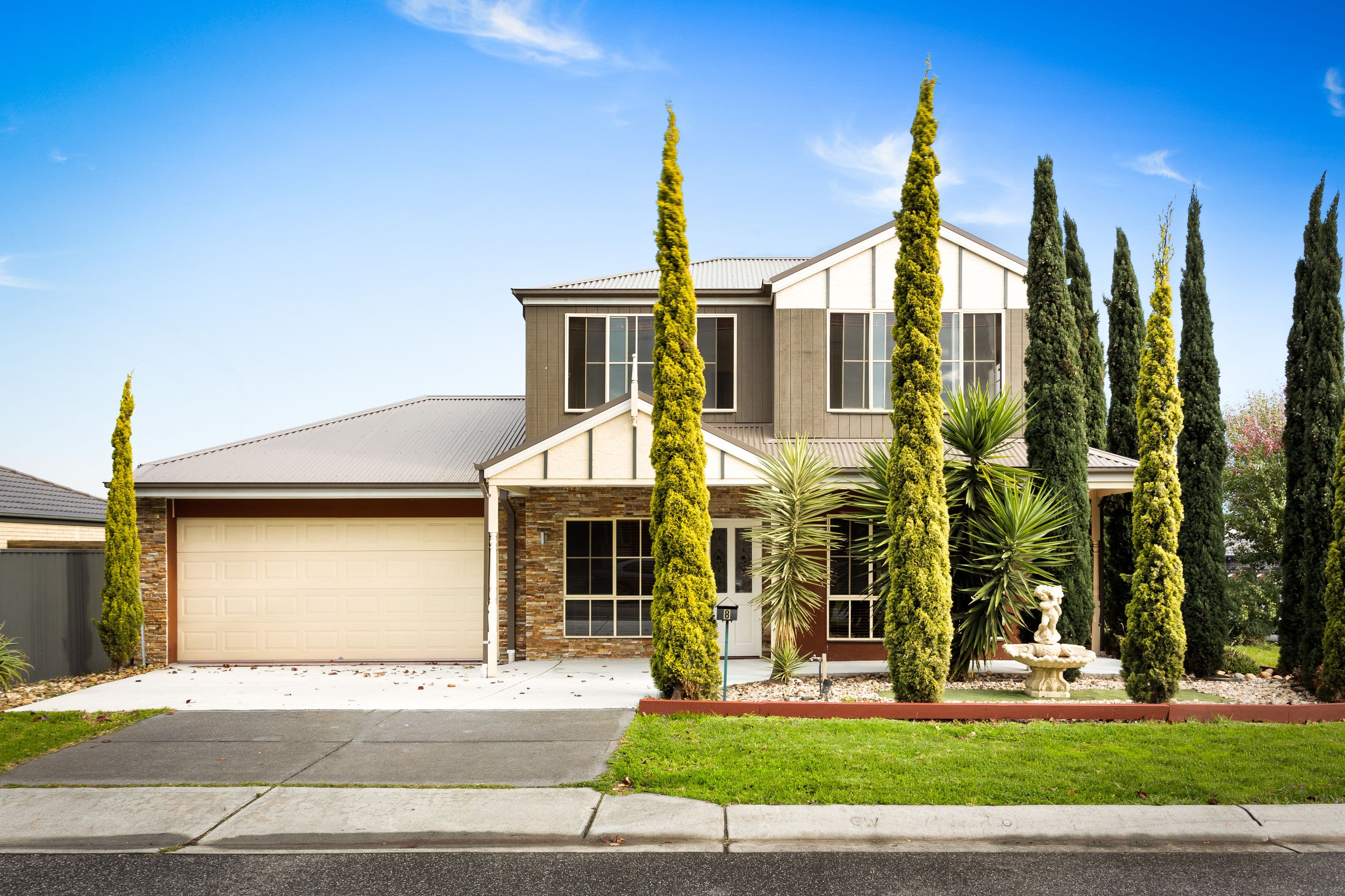 8 Lawrence Close, Pakenham VIC 3810, Pakenham - Thumbnail 3