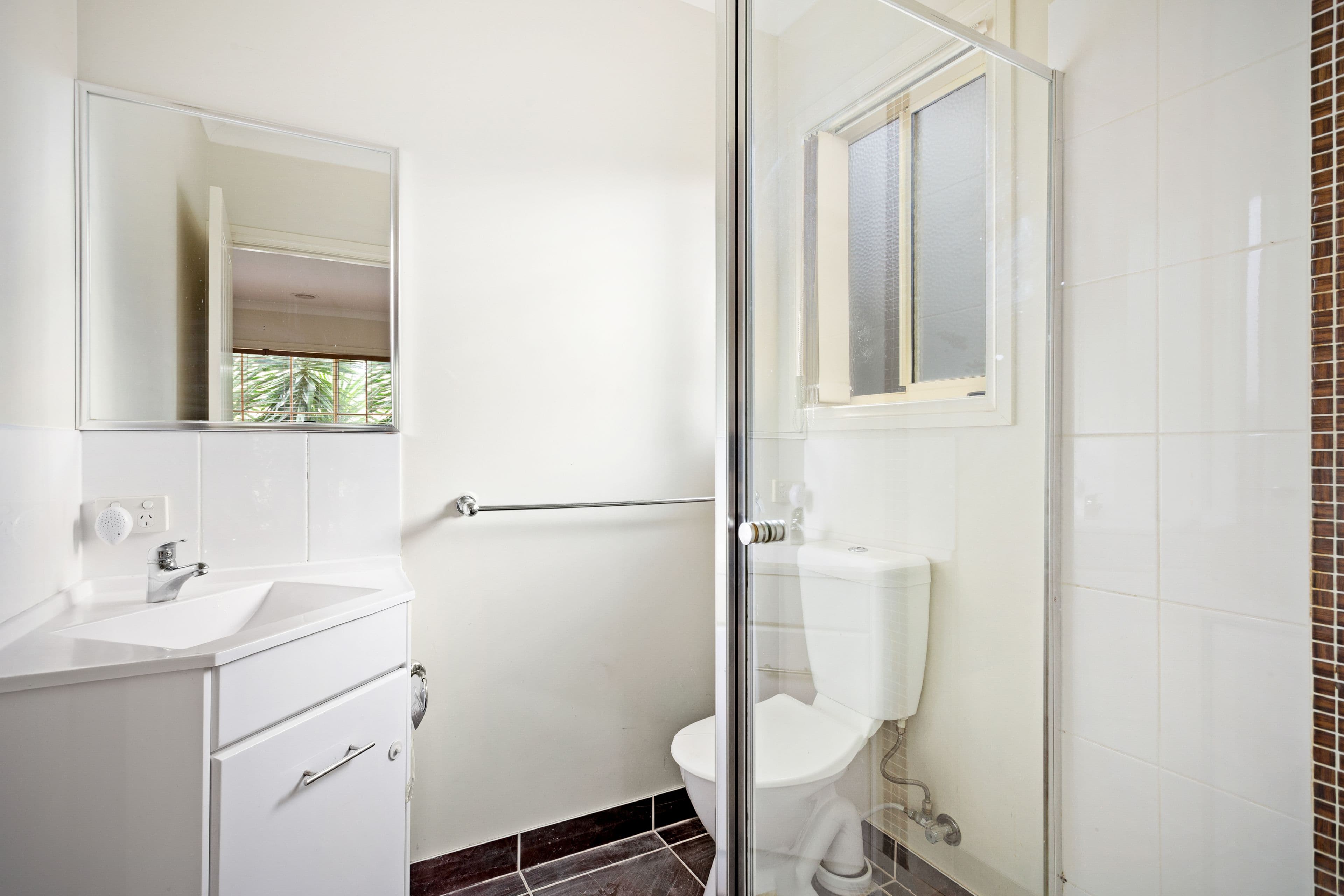 8 Lawrence Close, Pakenham VIC 3810, Pakenham - Thumbnail 6